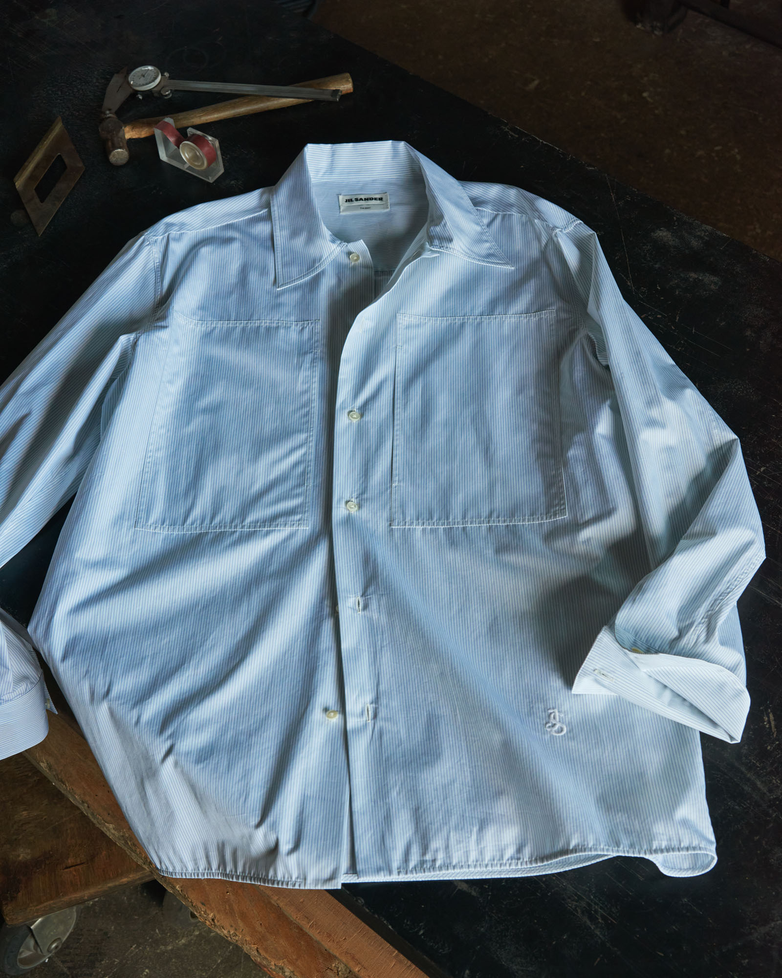 ジル サンダー「7 DAYS SHIRTS」が寄り添う、ある家族の暮らし