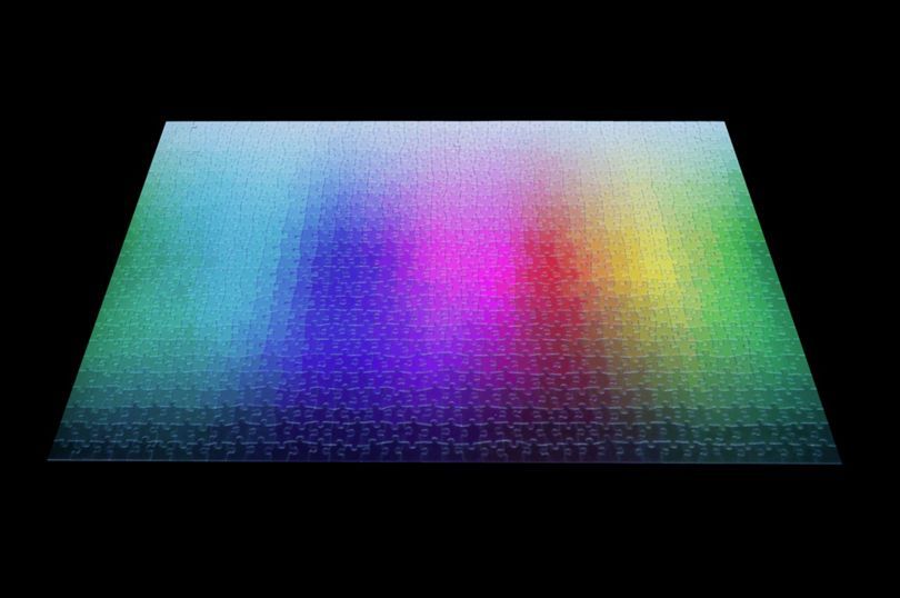 1000色1000ピースのCMYK色域ジグソーパズル | GQ JAPAN