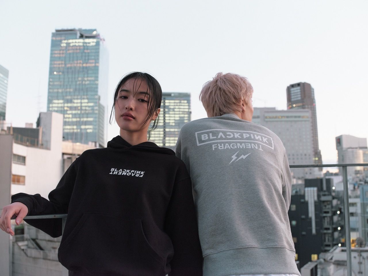 BLACKPINK × 藤原ヒロシ率いるFRAGMENTによるコラボコレクションが登場