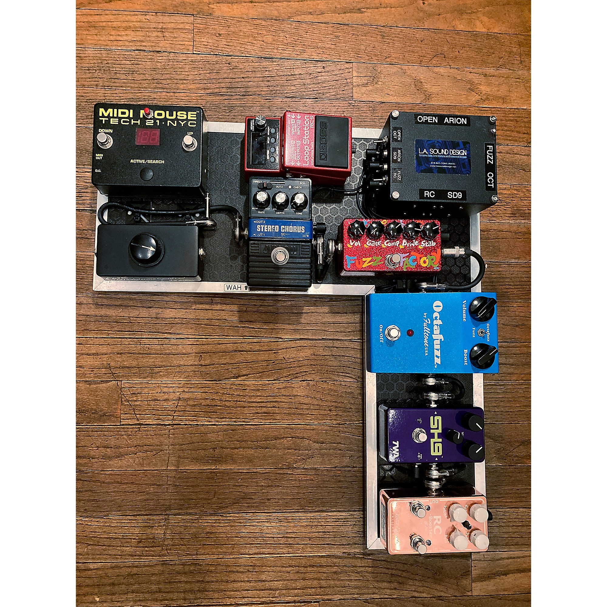 TWA Scott Henderson SH9 Signature (White Font) Distortion Effects