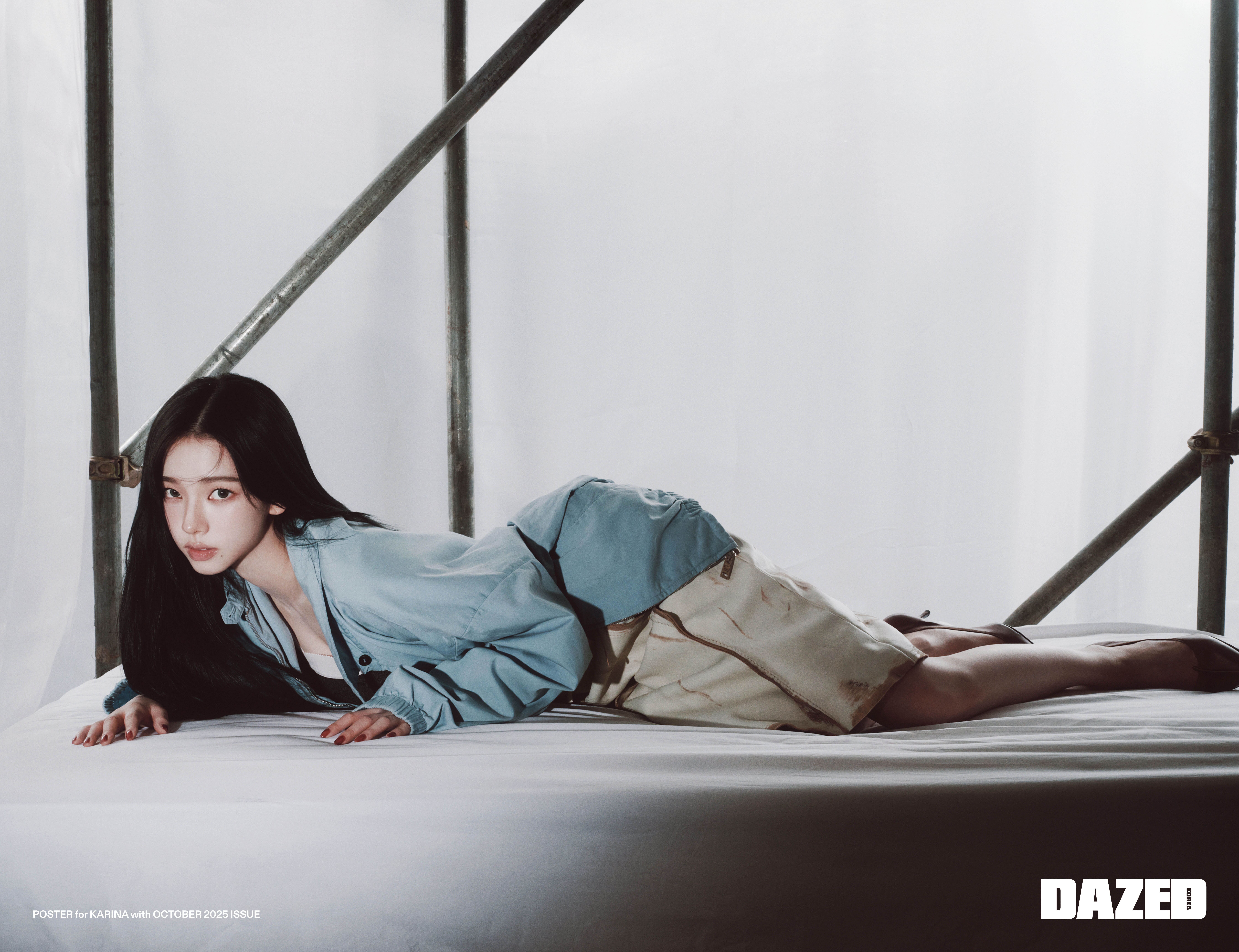 jp.ktown4u.com : Dazed & Confused 2025.10 A Type (表紙 : aespa