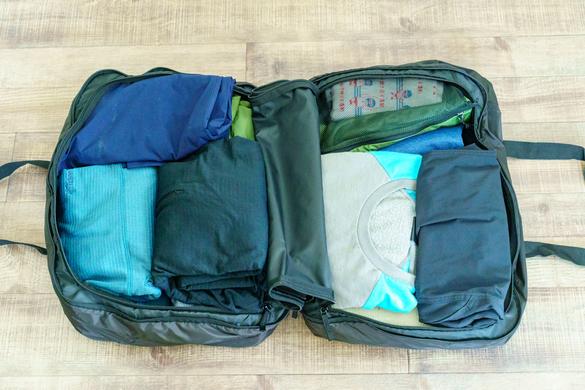 無印良品の「たためるボストンバッグ」がキャリーケースの荷物収納