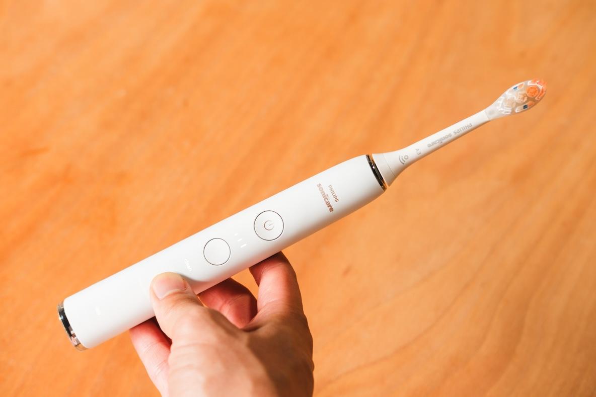 フィリップスの電動歯ブラシ、エントリーから上位モデルに変えてみたら