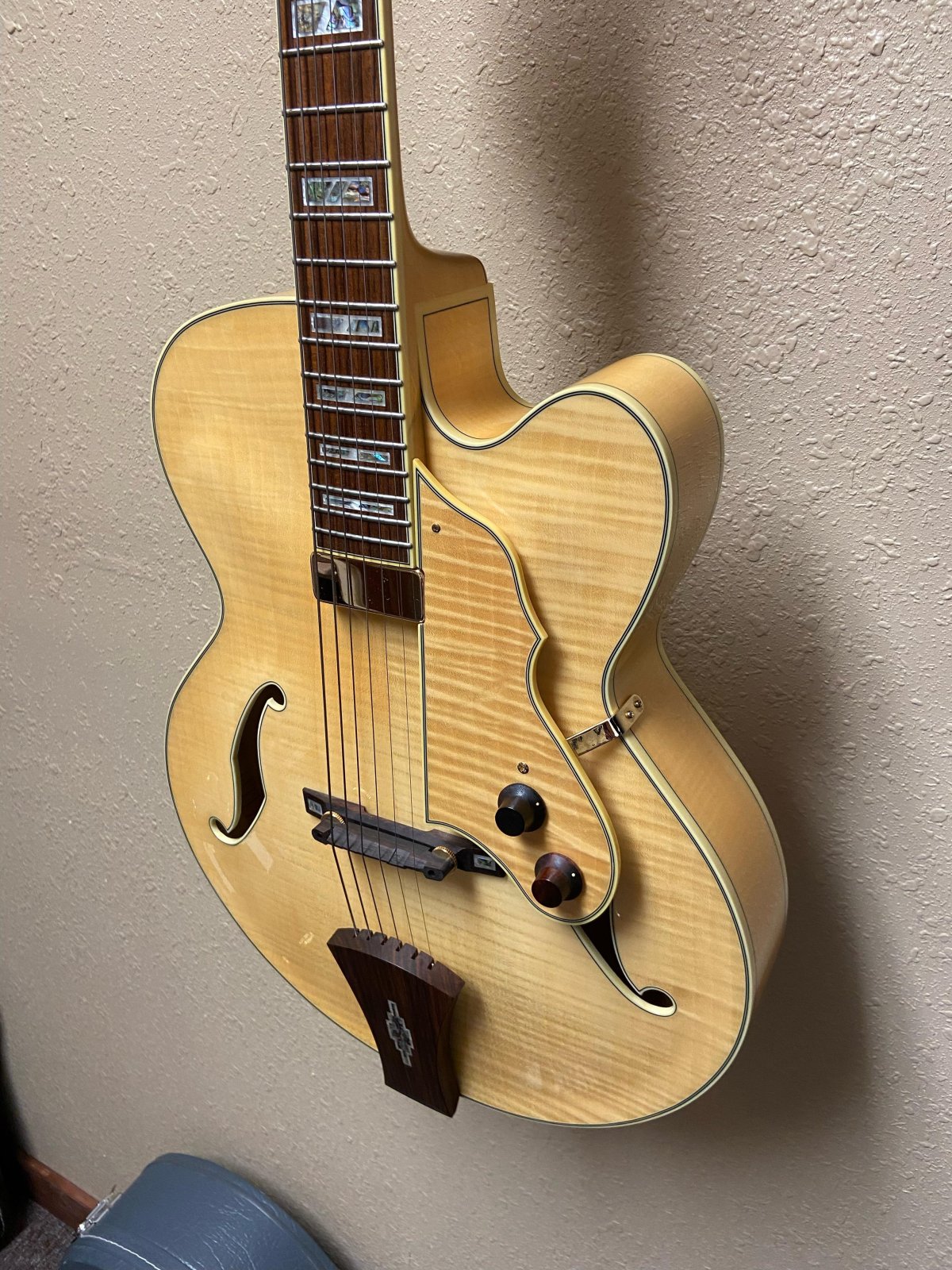 Ibanez AF105 F-NT 12-01 Artcore Jazz Guitar