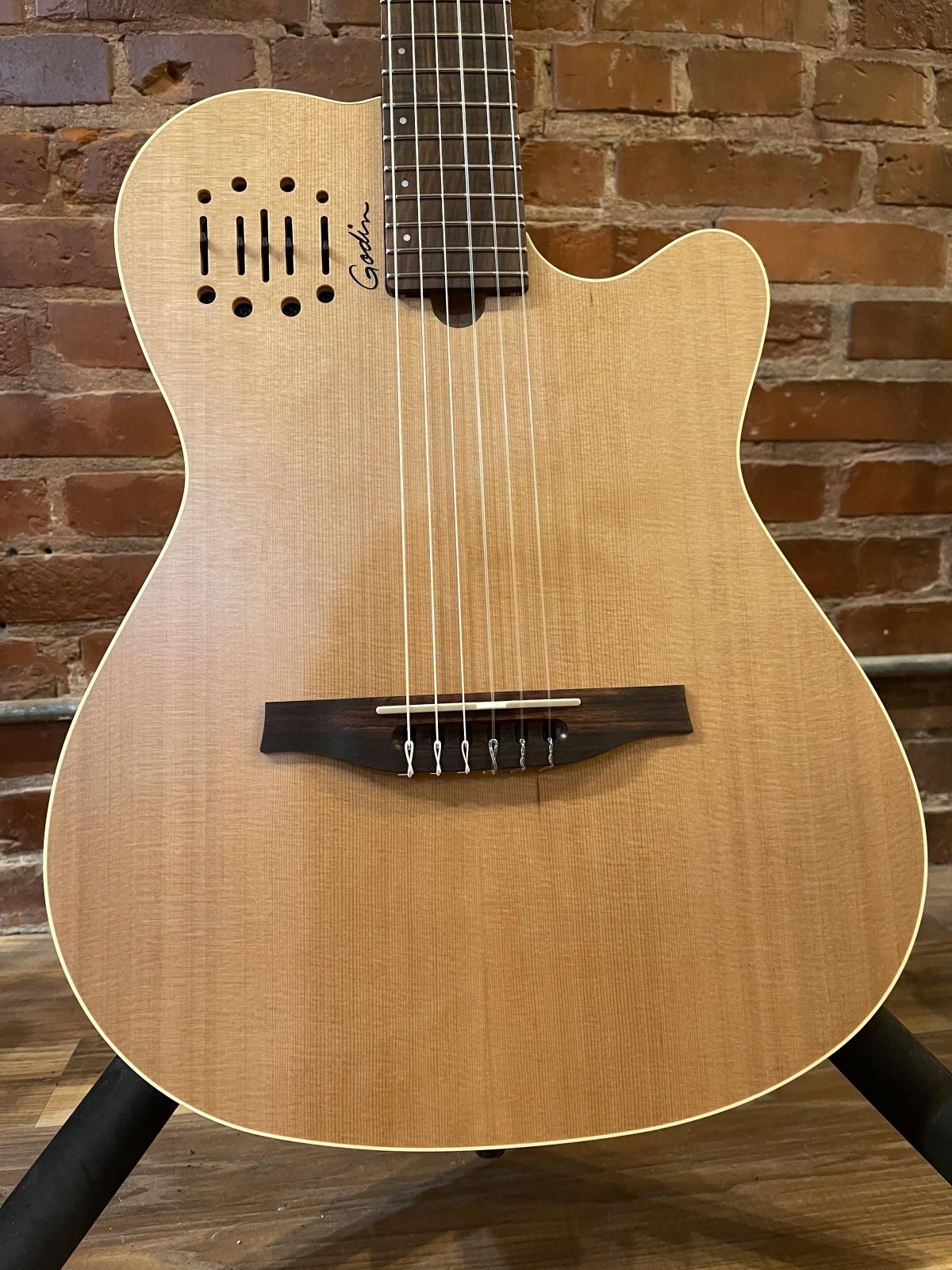 Godin Multiac Nylon Encore SG with bag - 22152181