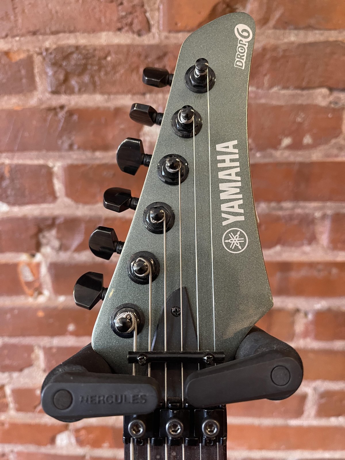 Yamaha Drop 6 RGX420S Baritone with Gig Bag