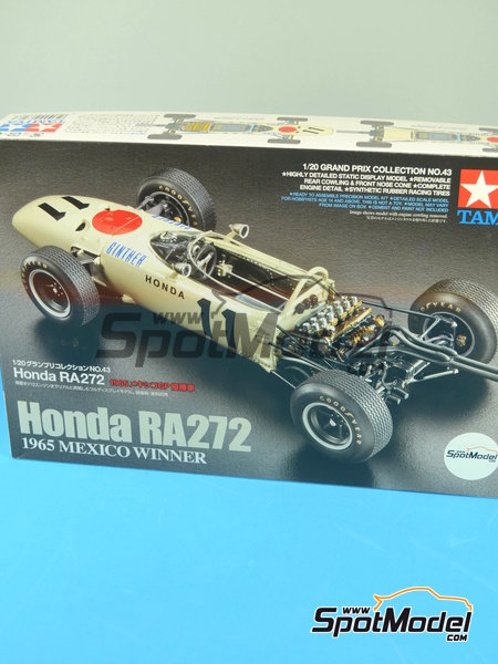 Tamiya 20043: Car scale model kit 1/20 scale - Honda RA272 #11, 12