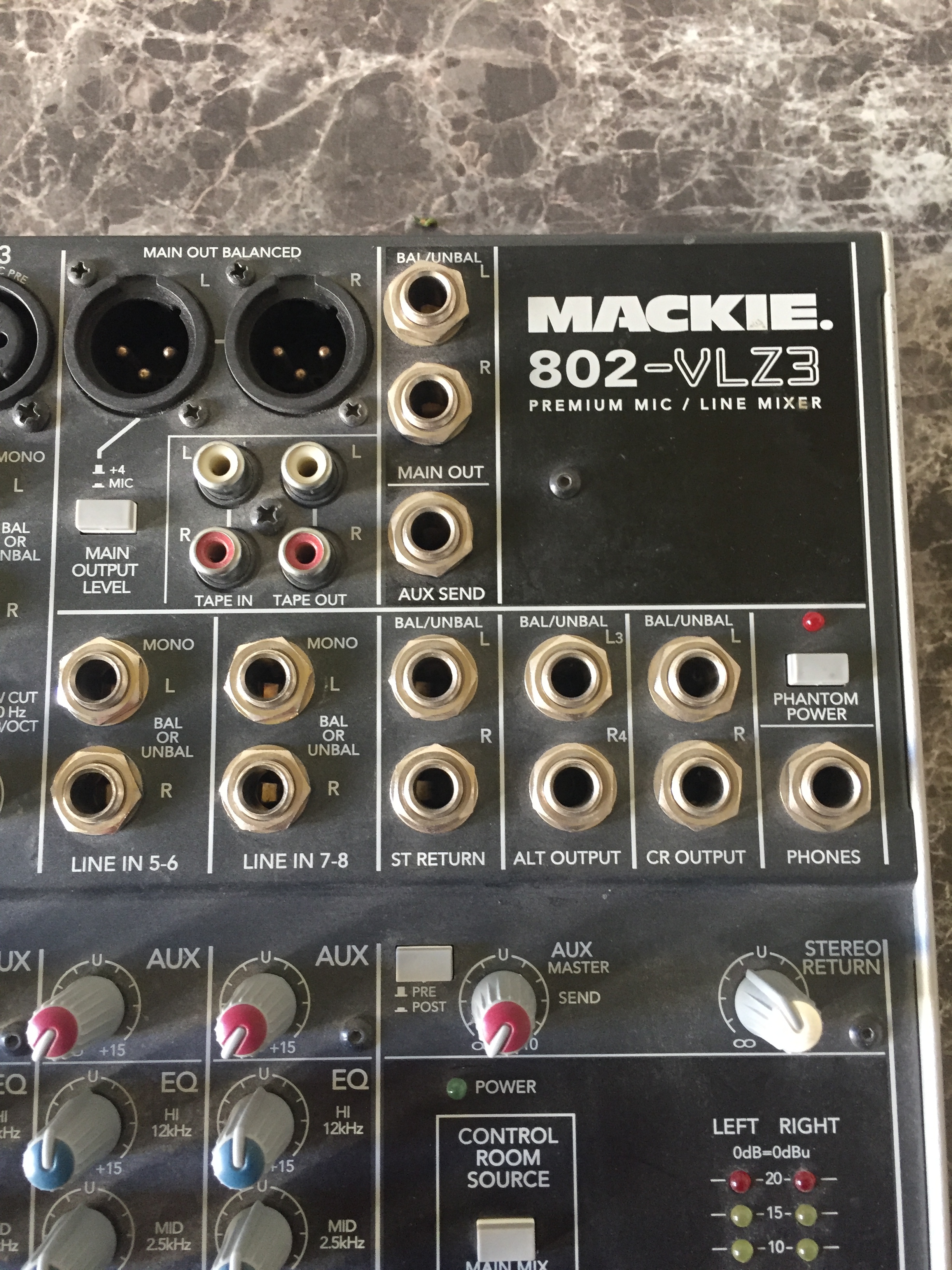 802-VLZ3 - Mackie 802-VLZ3 - Audiofanzine