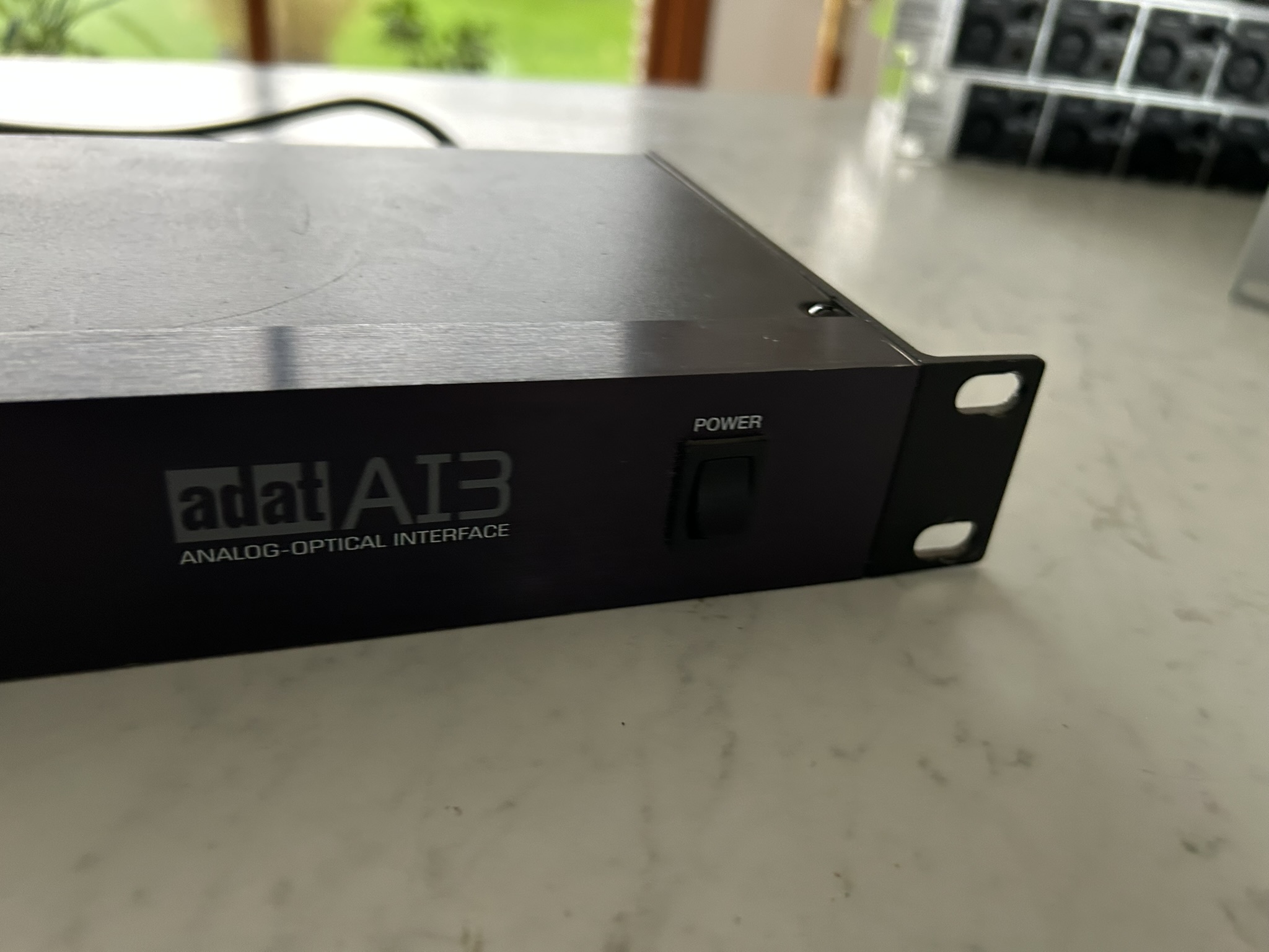 AI-3 - Alesis AI-3 - Audiofanzine