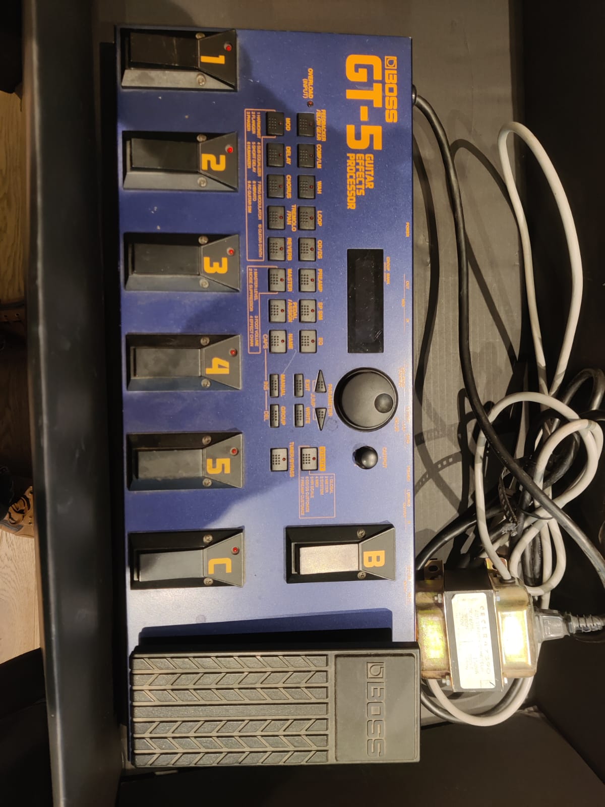 GT-5 - Boss GT-5 - Audiofanzine