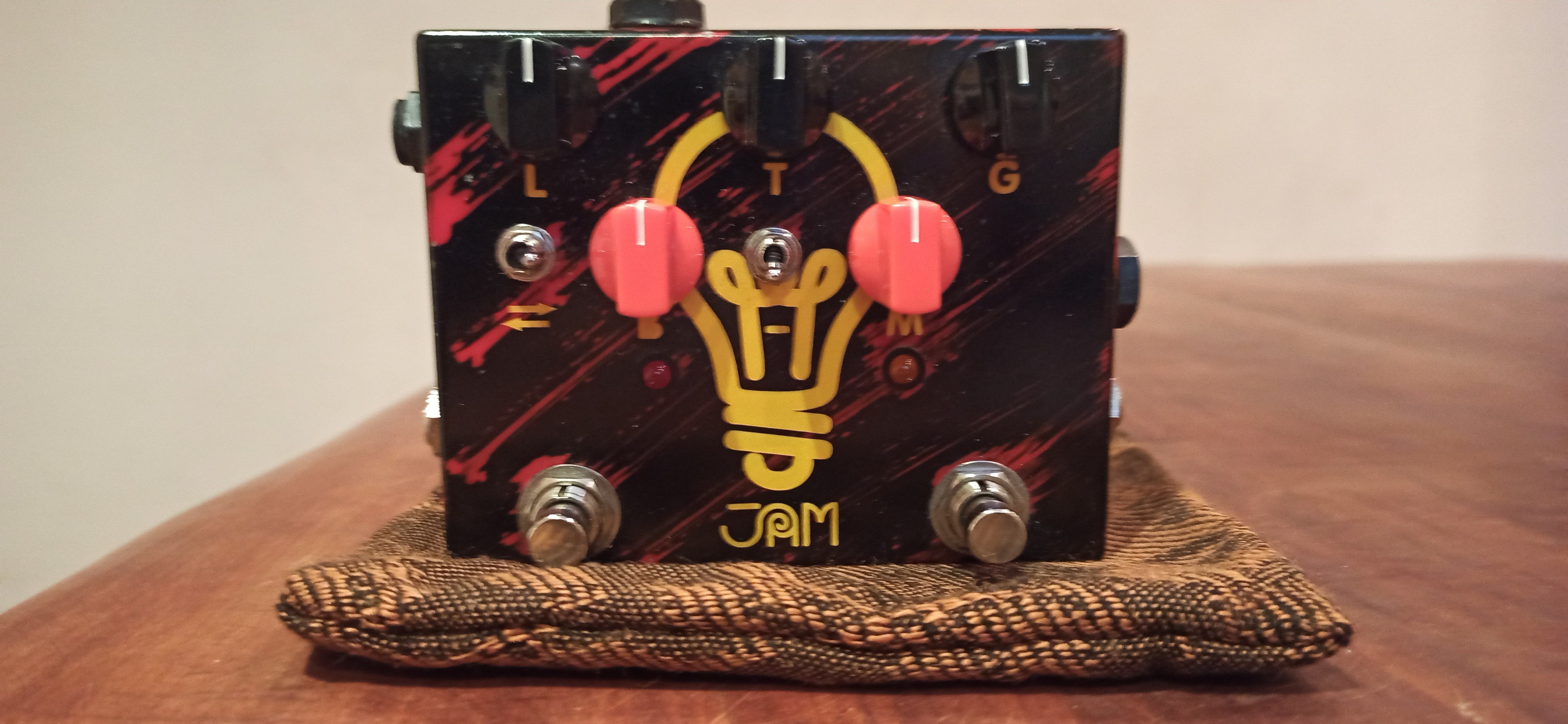 LucyDreamer Supreme - Jam Pedals LucyDreamer Supreme - Audiofanzine