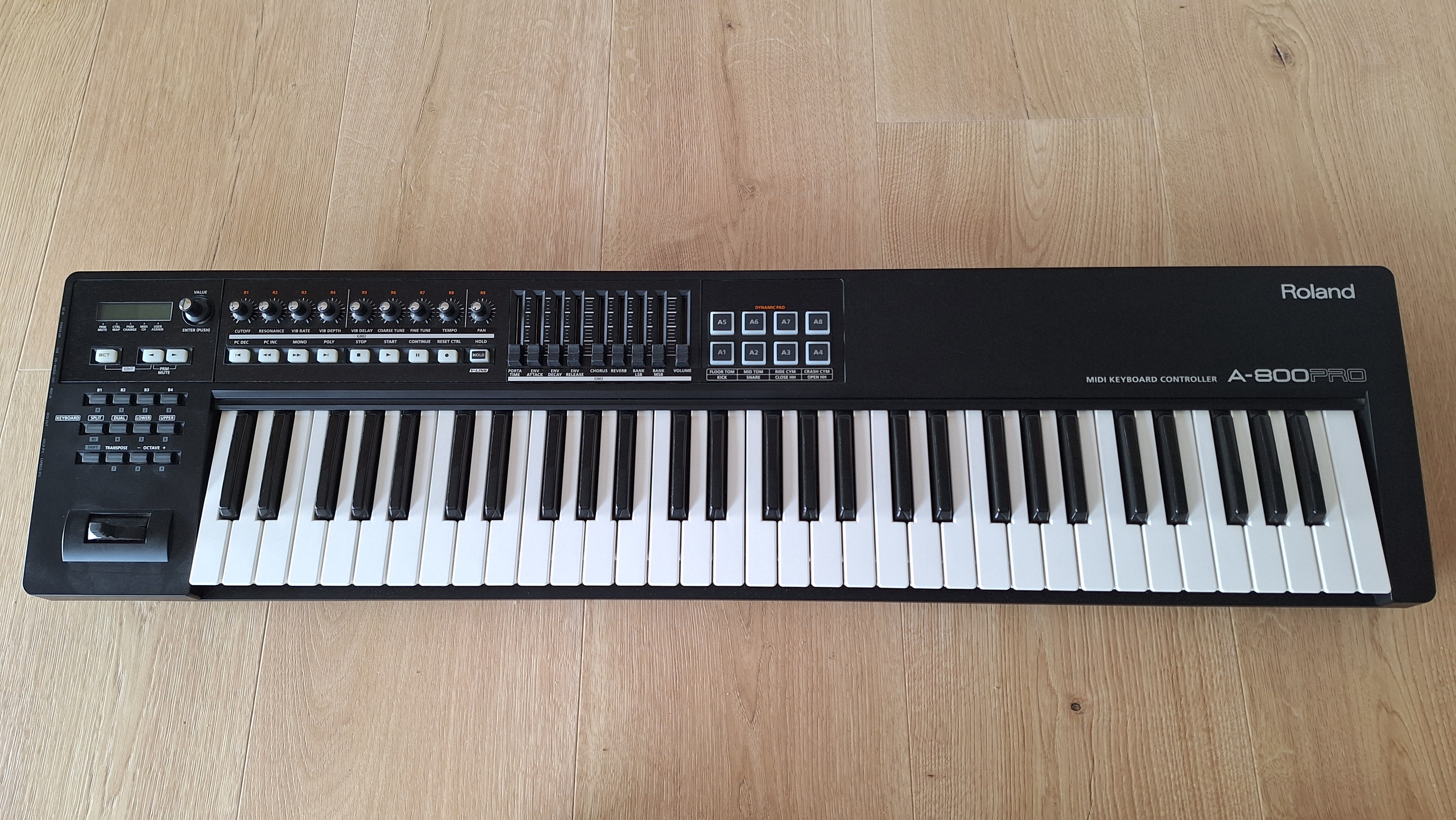 A-800PRO-R - Roland A-800PRO-R - Audiofanzine