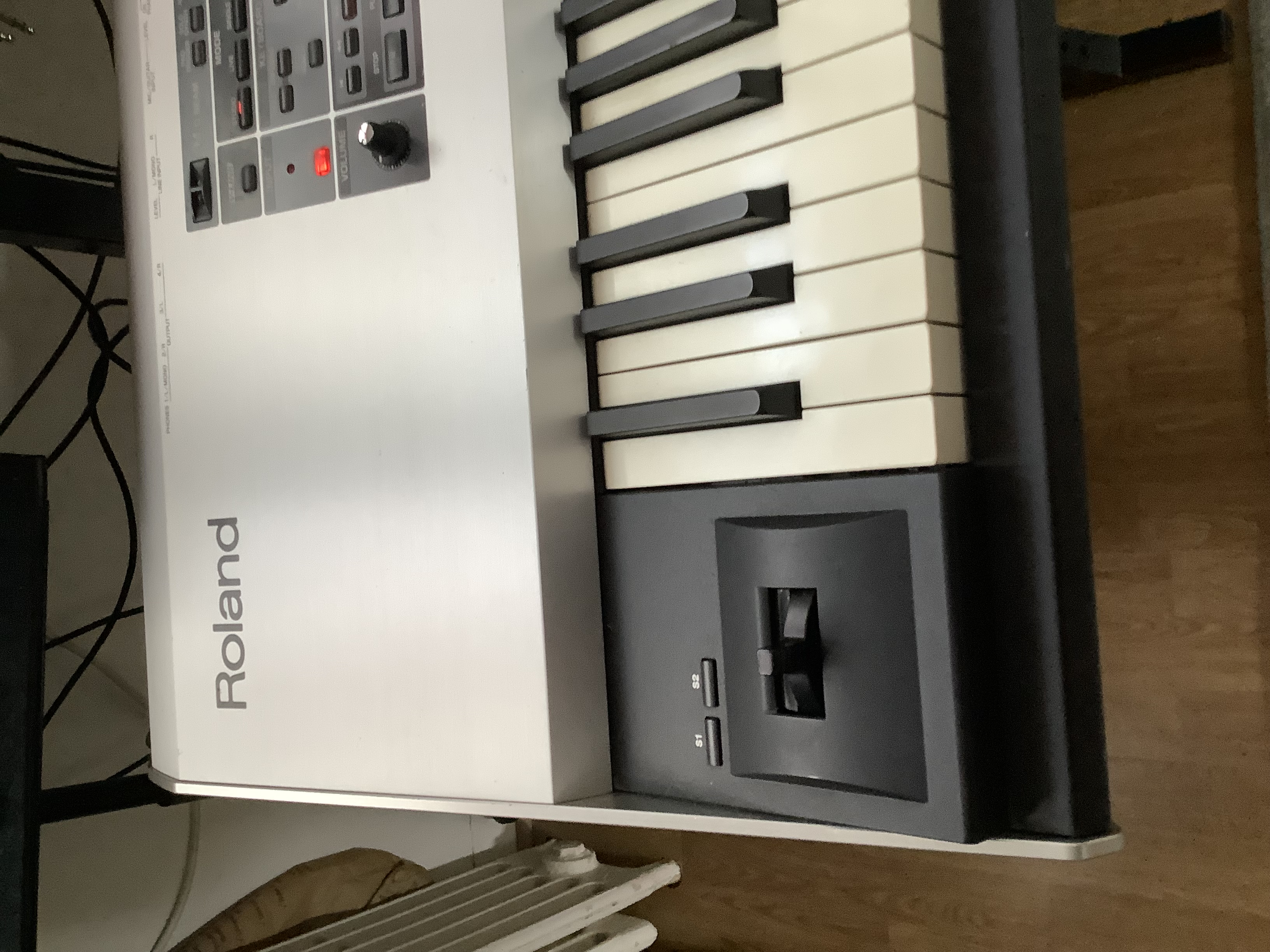 Fantom G8 - Roland Fantom G8 - Audiofanzine