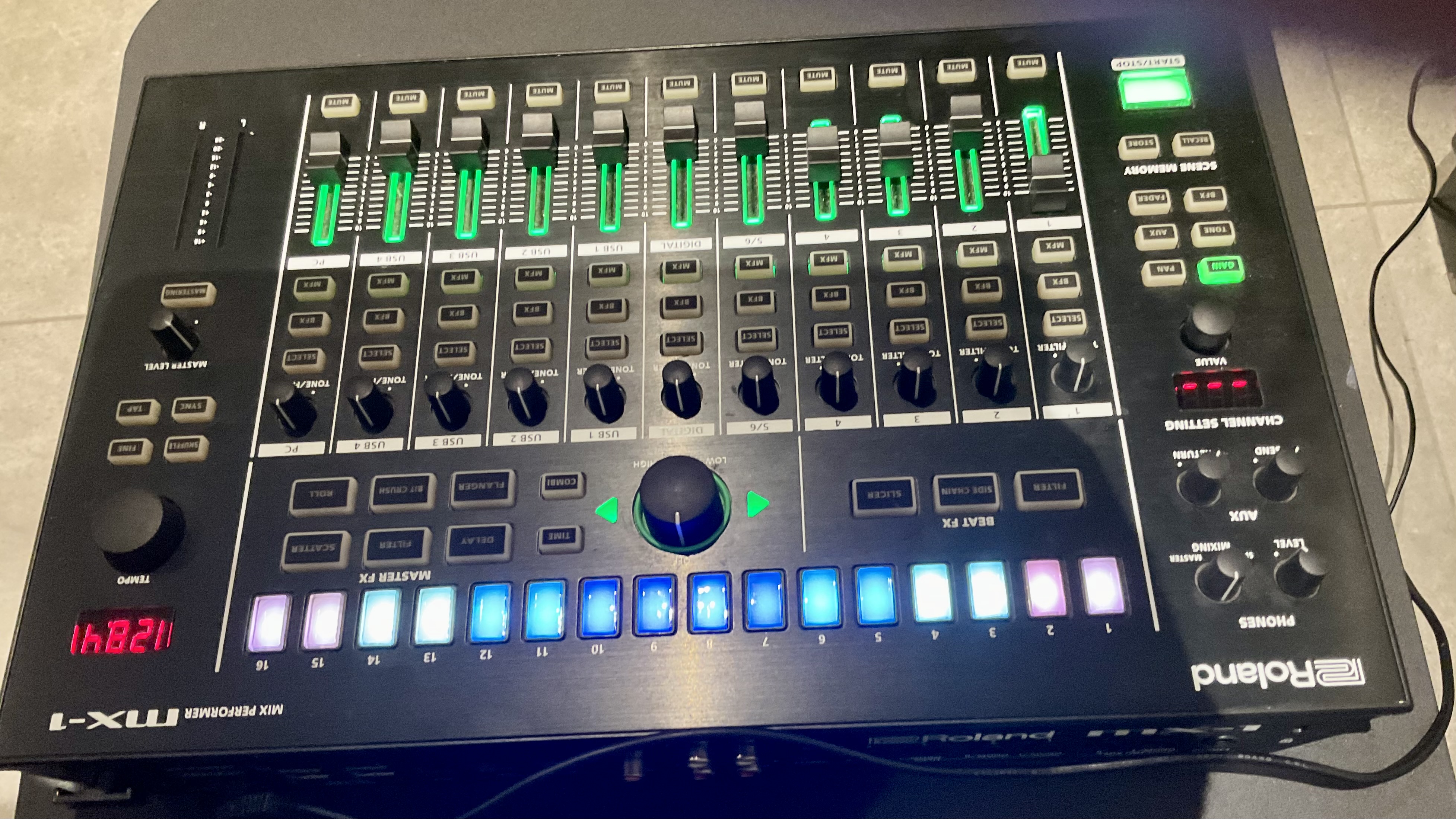 MX-1 - Roland MX-1 - Audiofanzine