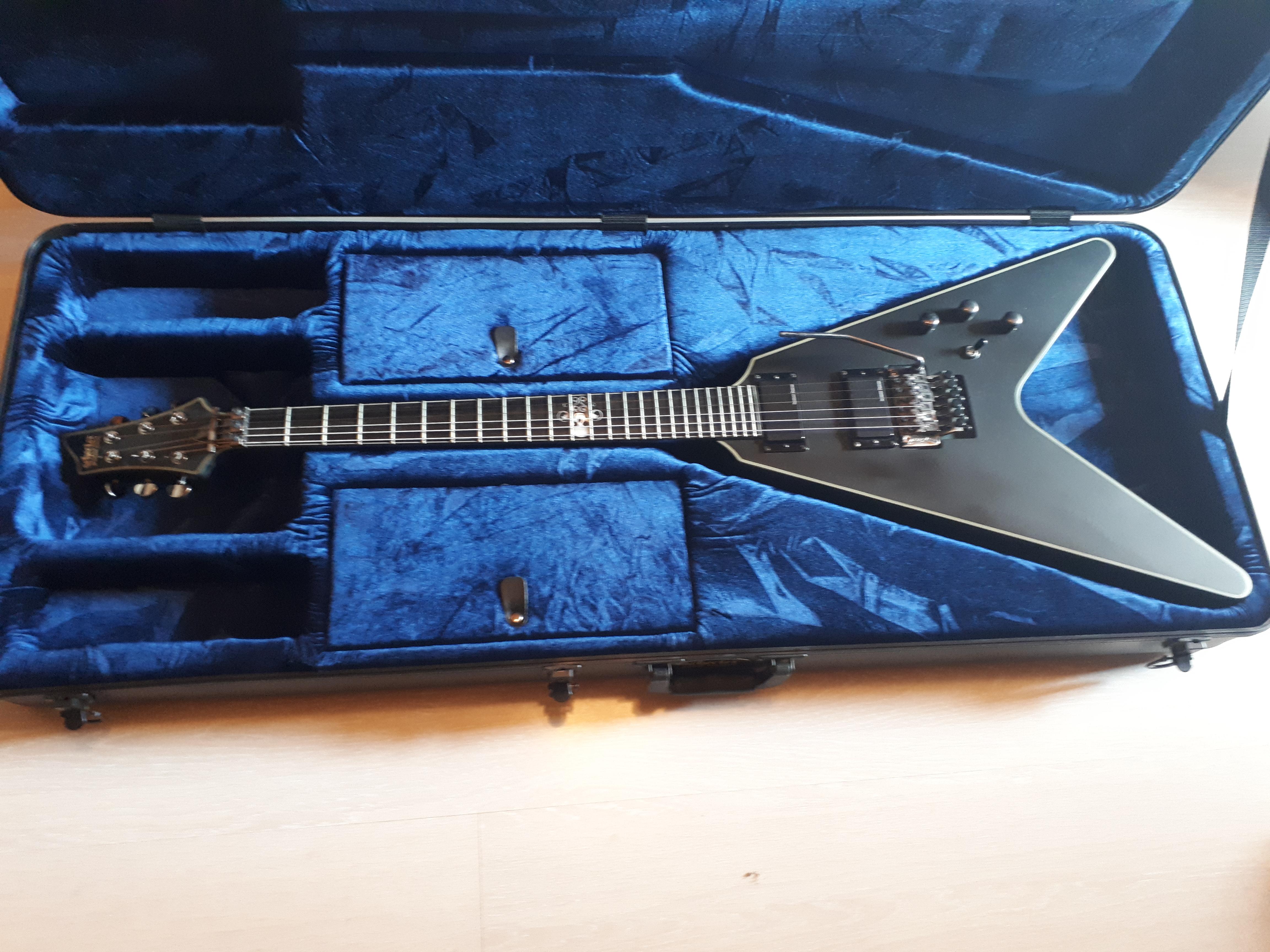 Blackjack SLS V-1 FR - Schecter Blackjack SLS V-1 FR - Audiofanzine