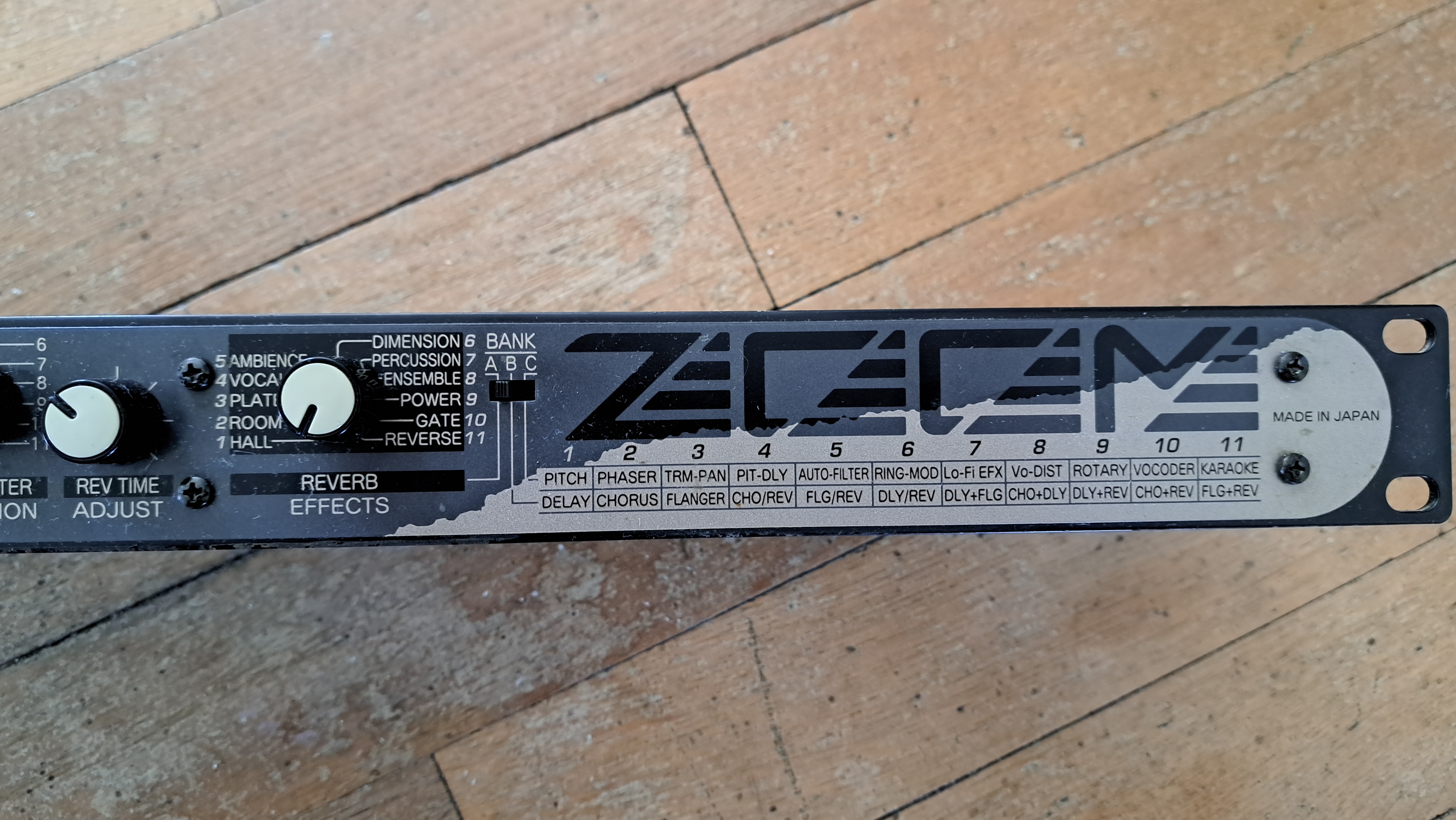 1201 - Zoom 1201 - Audiofanzine