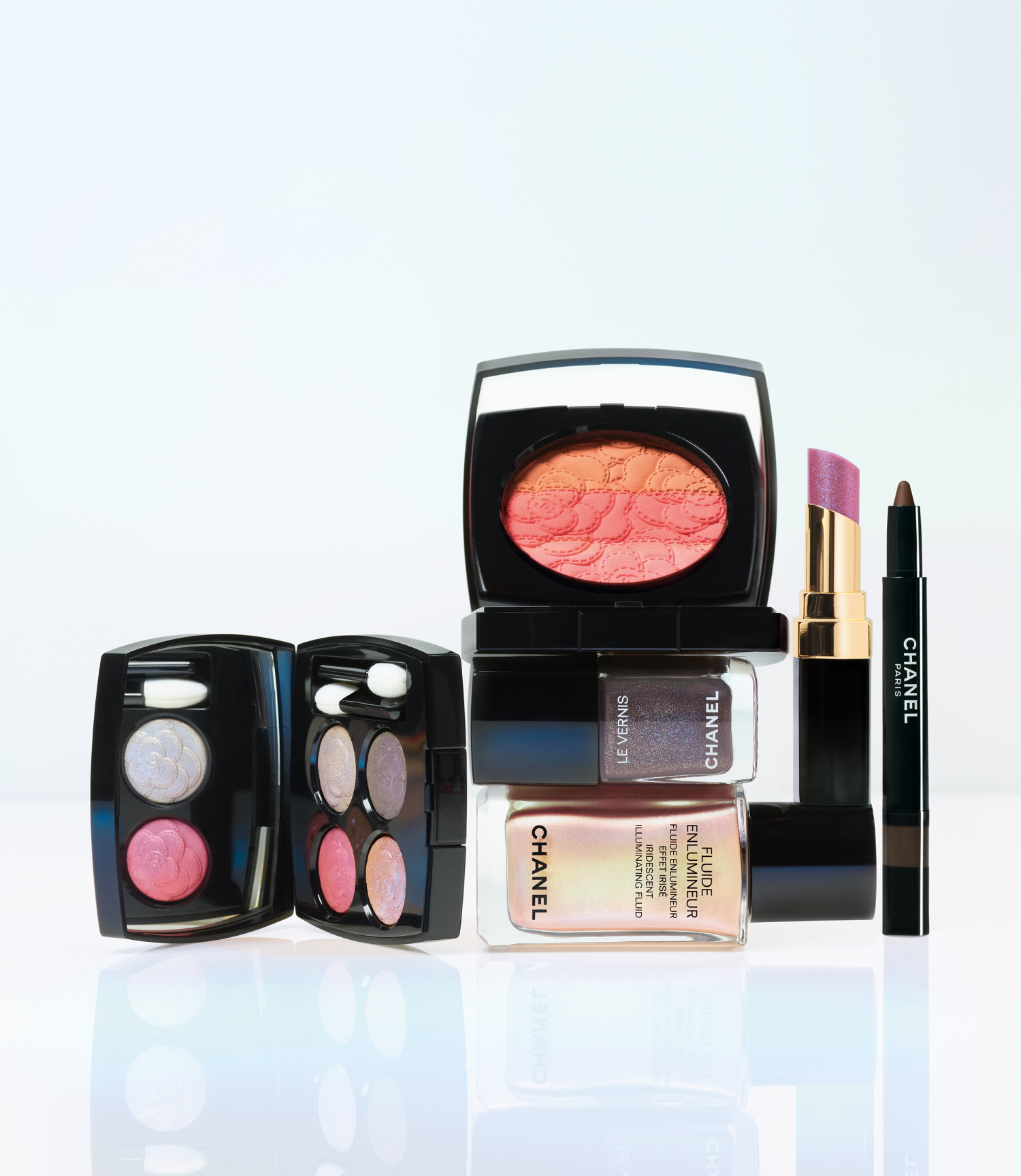 ブライトニング 2025 コレクション〈カメリア フトゥーラ〉 | 【ISETAN