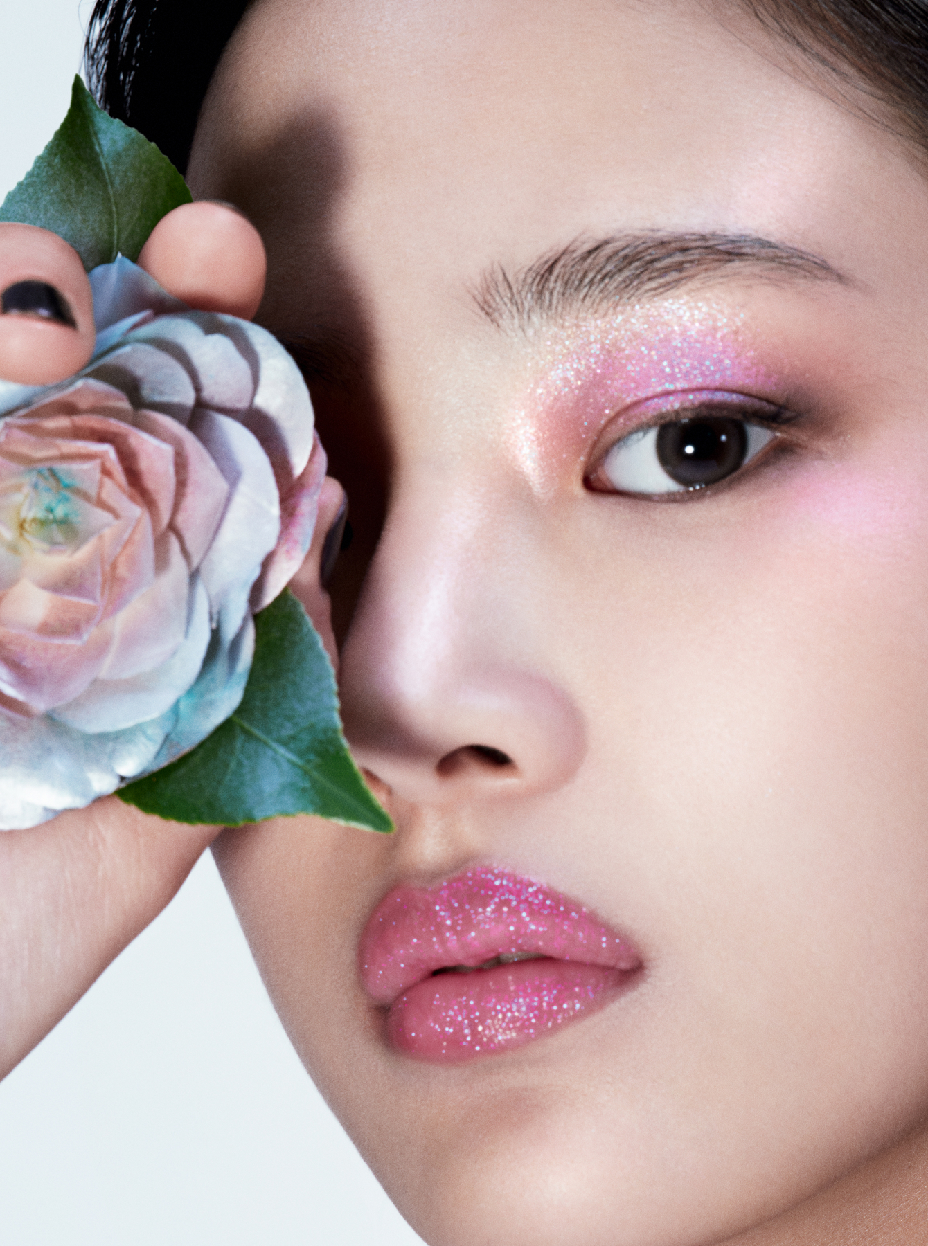 ブライトニング 2025 コレクション〈カメリア フトゥーラ〉 | 【ISETAN