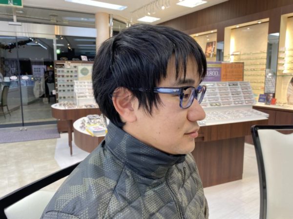 S様、カラーとワンポイントでさりげなく！好印象メガネ♪｜メガネ