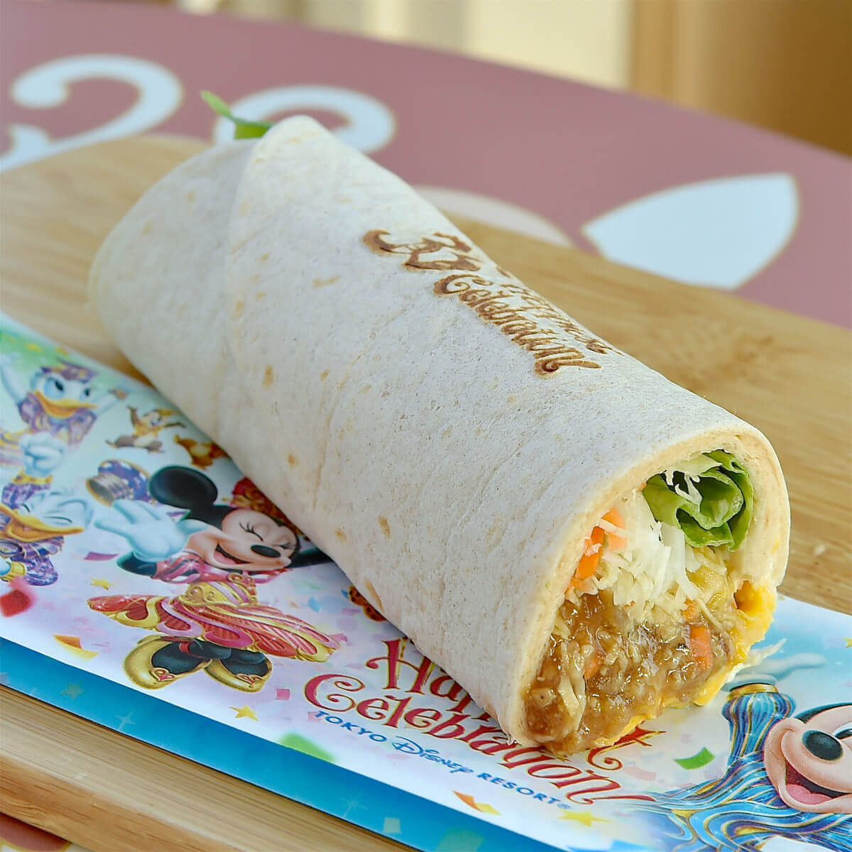 ボリューム満点焼肉&エッグ！フードブース「東京ディズニーリゾート35