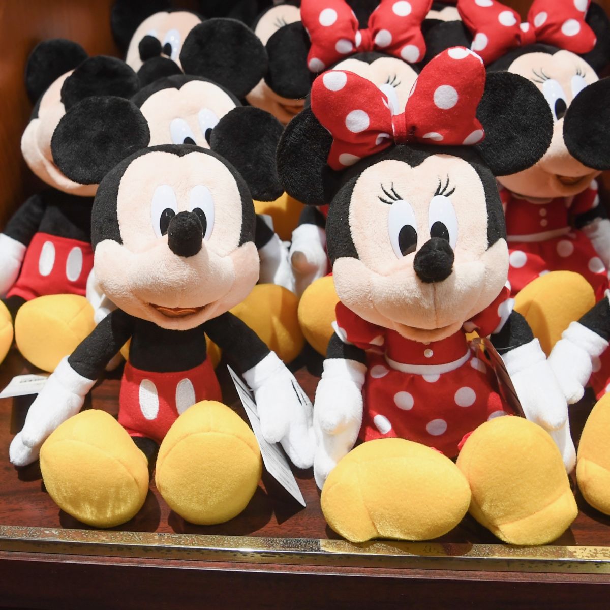 飽きのこない定番デザイン！東京ディズニーランド｢ミッキー＆フレンズ