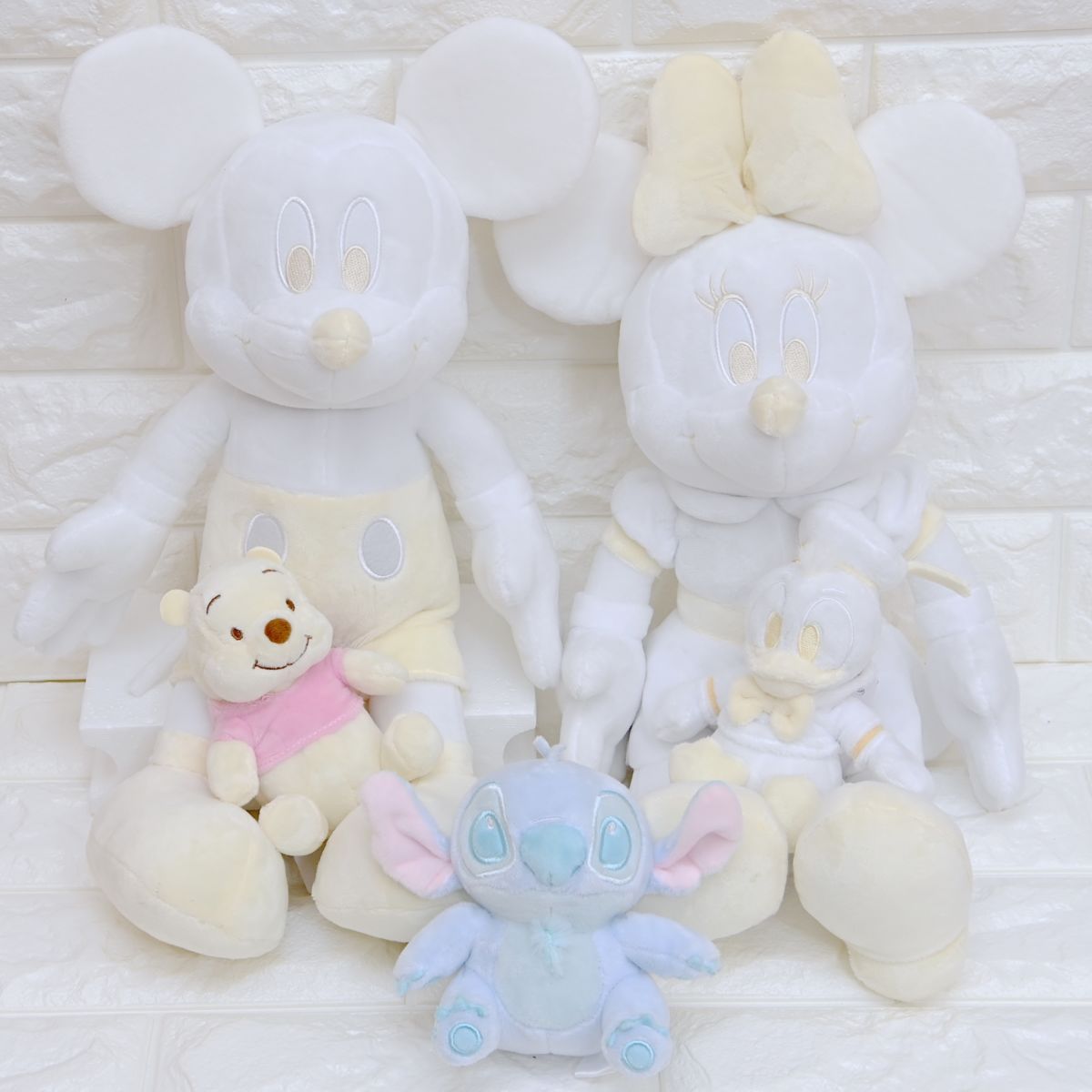 ピカピカ光るぬいぐるみ！shopDisney（ショップディズニー）Disney