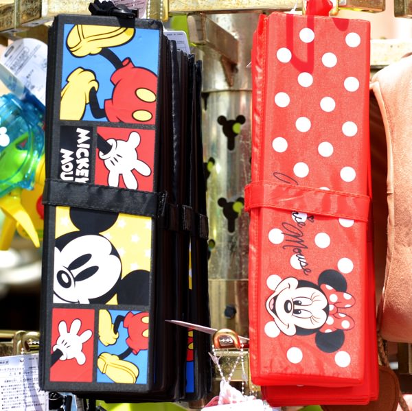 ショーやパレードのお供に☆2014年春の新作ポータブルクッション -