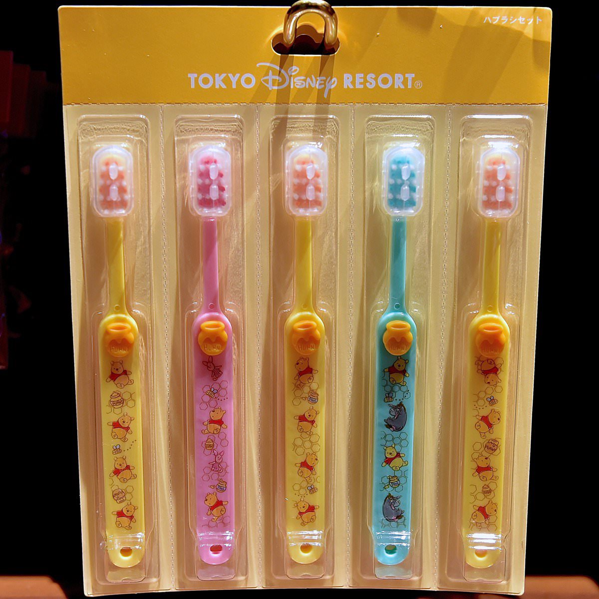 プリンセスやピクサーキャラも☆ディズニーランドの歯ブラシセット -