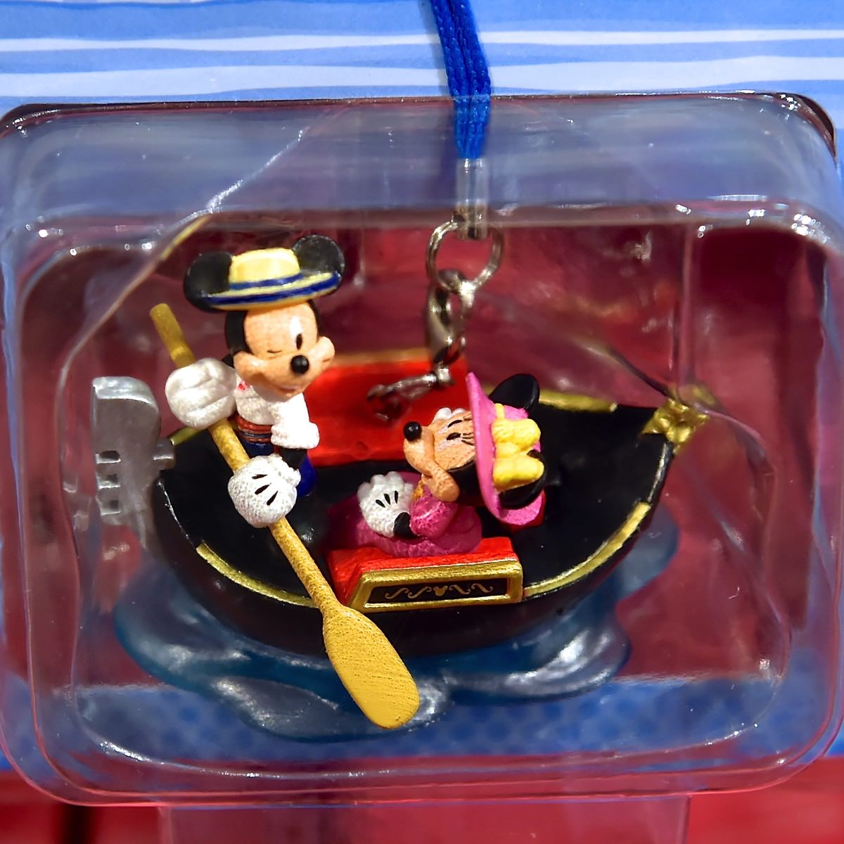 ミッキーたちがアトラクションに☆ディズニーランドキャラクター