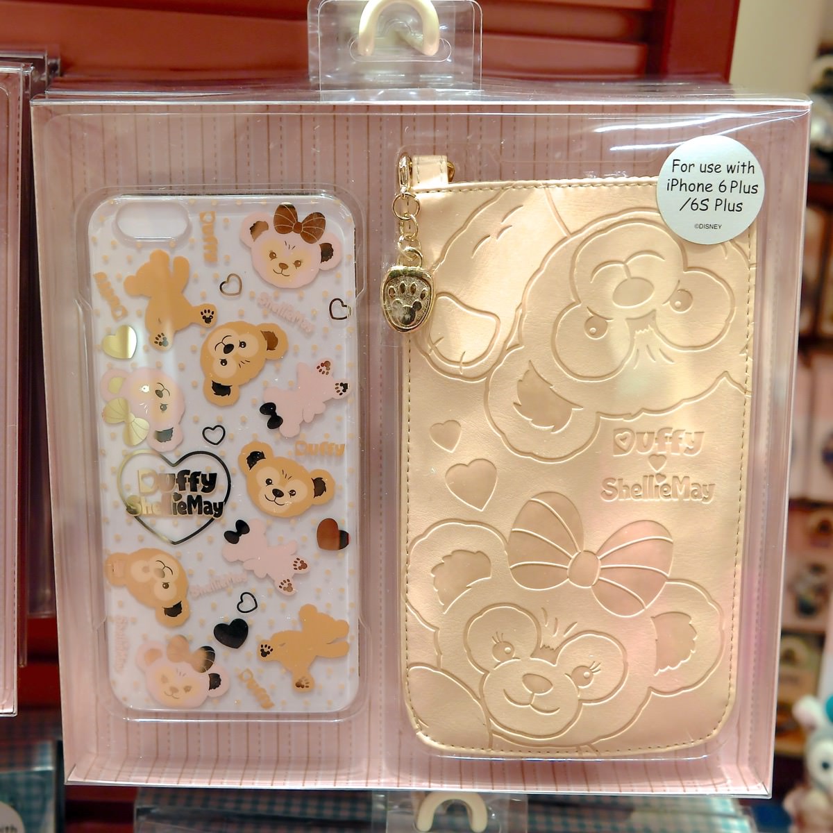 便利でかわいいスリーブ付きも！香港ディズニーランド「ダッフィー