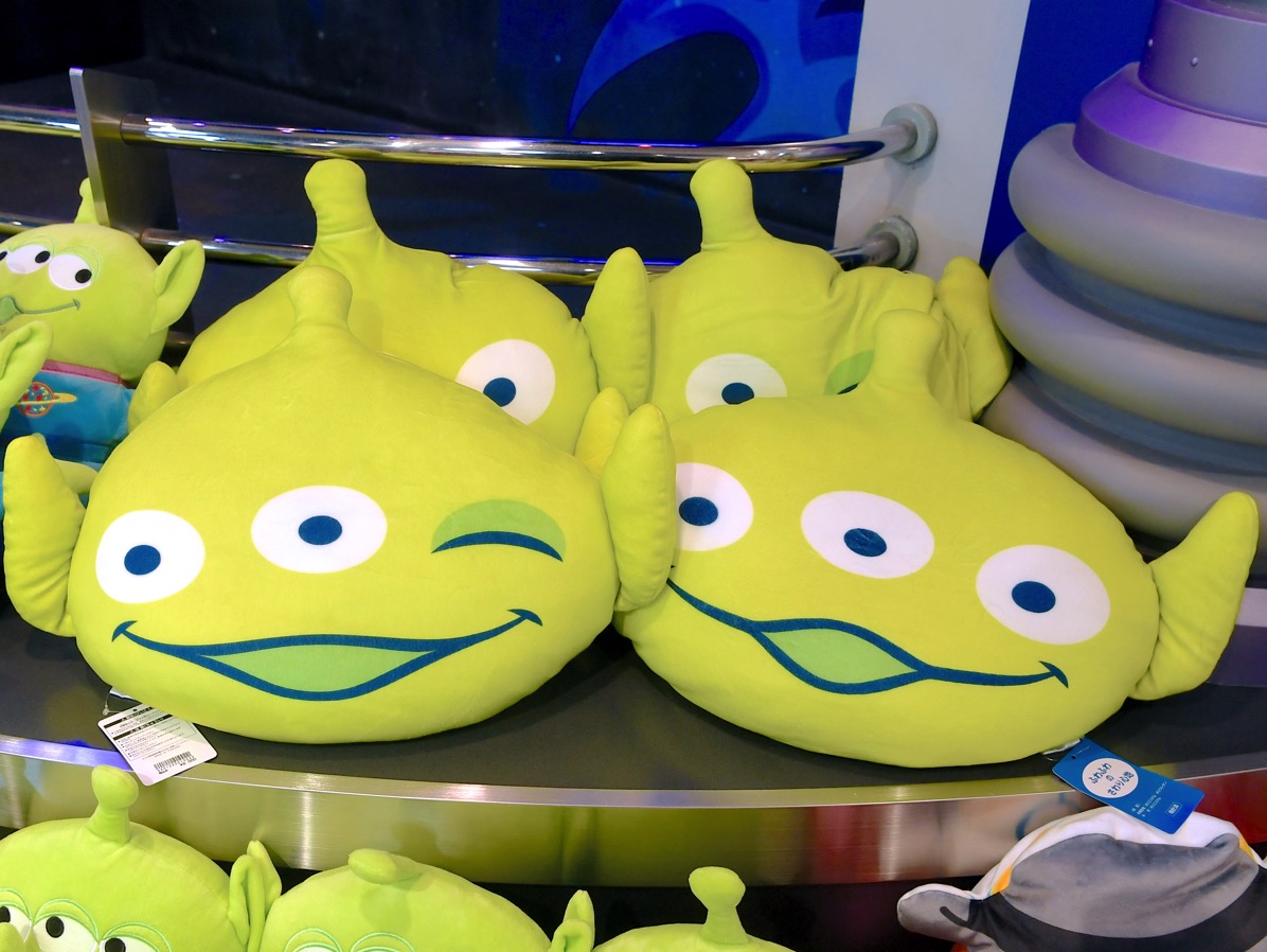 キャラクターシェイプからシンプルデザインも！東京ディズニーランド