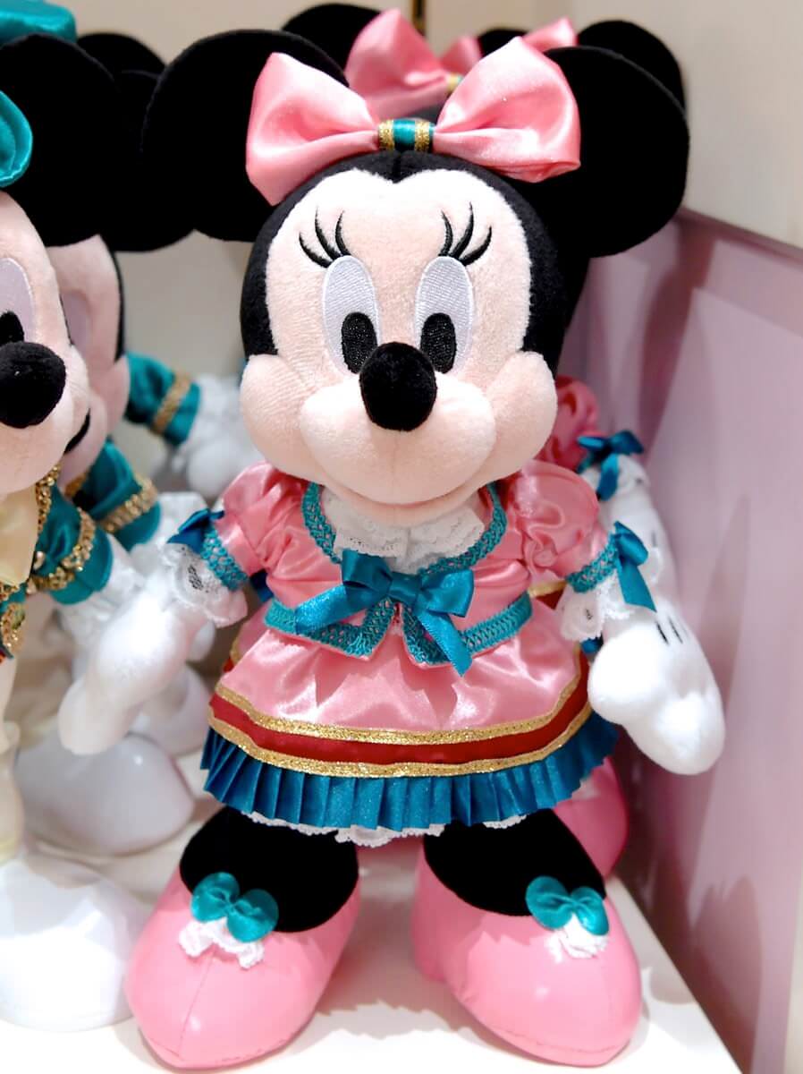 宿泊者限定のホテルコスチュームミッキー＆ミニーぬいぐるみ