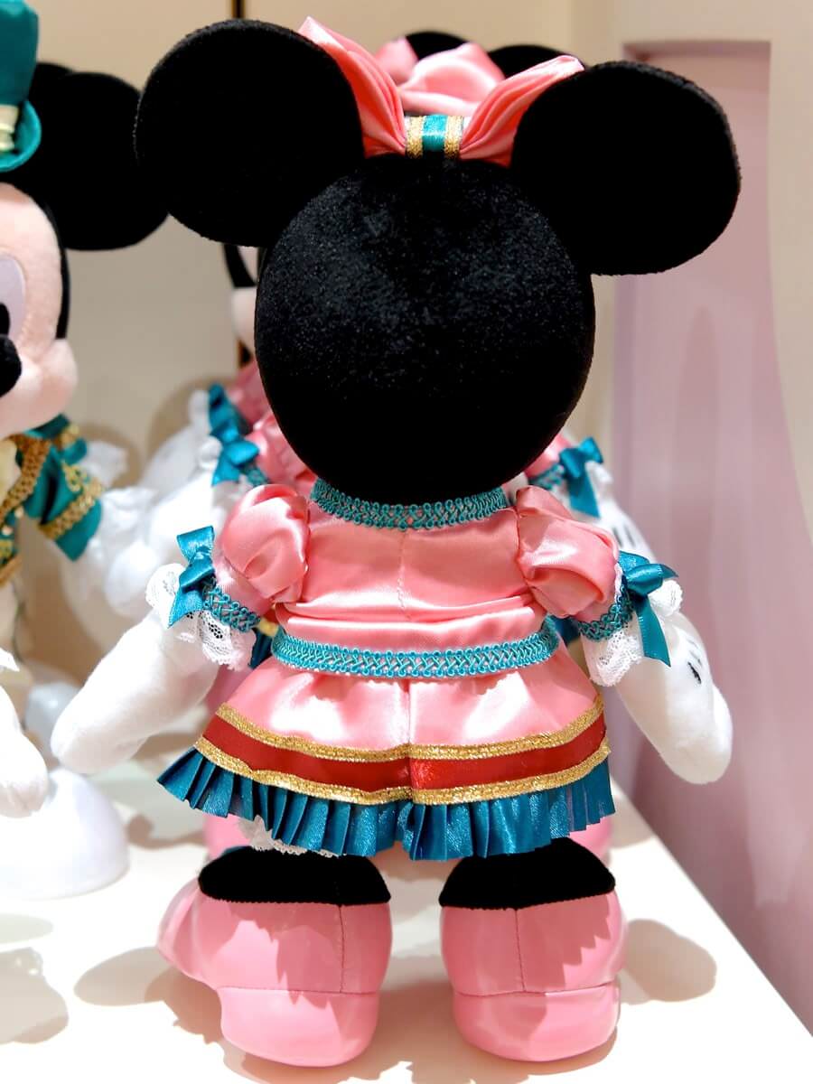宿泊者限定のホテルコスチュームミッキー＆ミニーぬいぐるみ