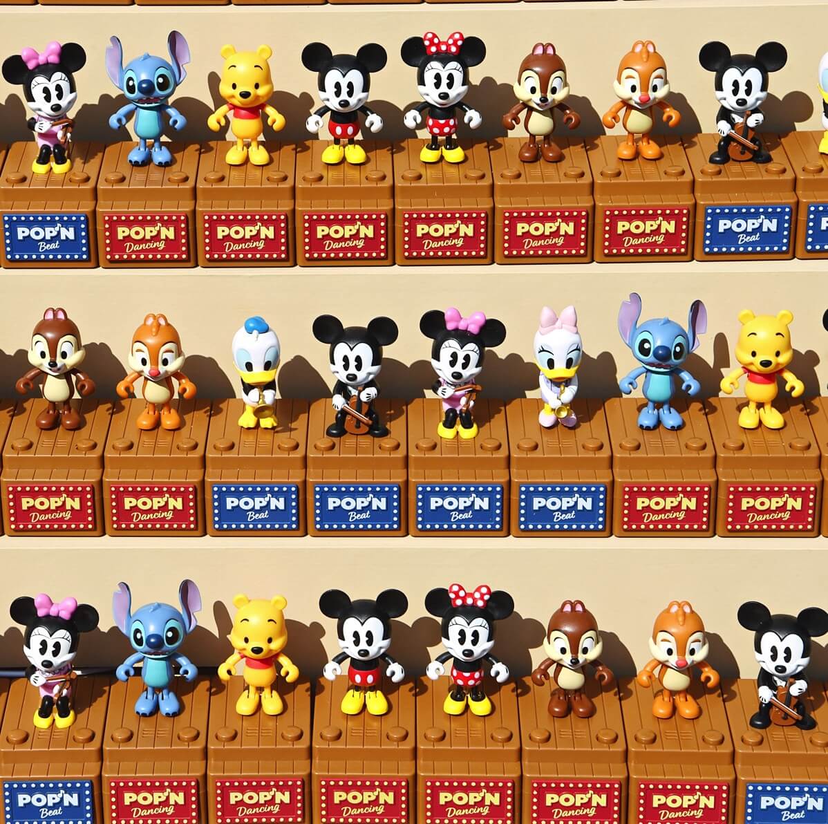 ジャズのビッグバンドがつくれる！タカラトミーアーツ ディズニー｢POP