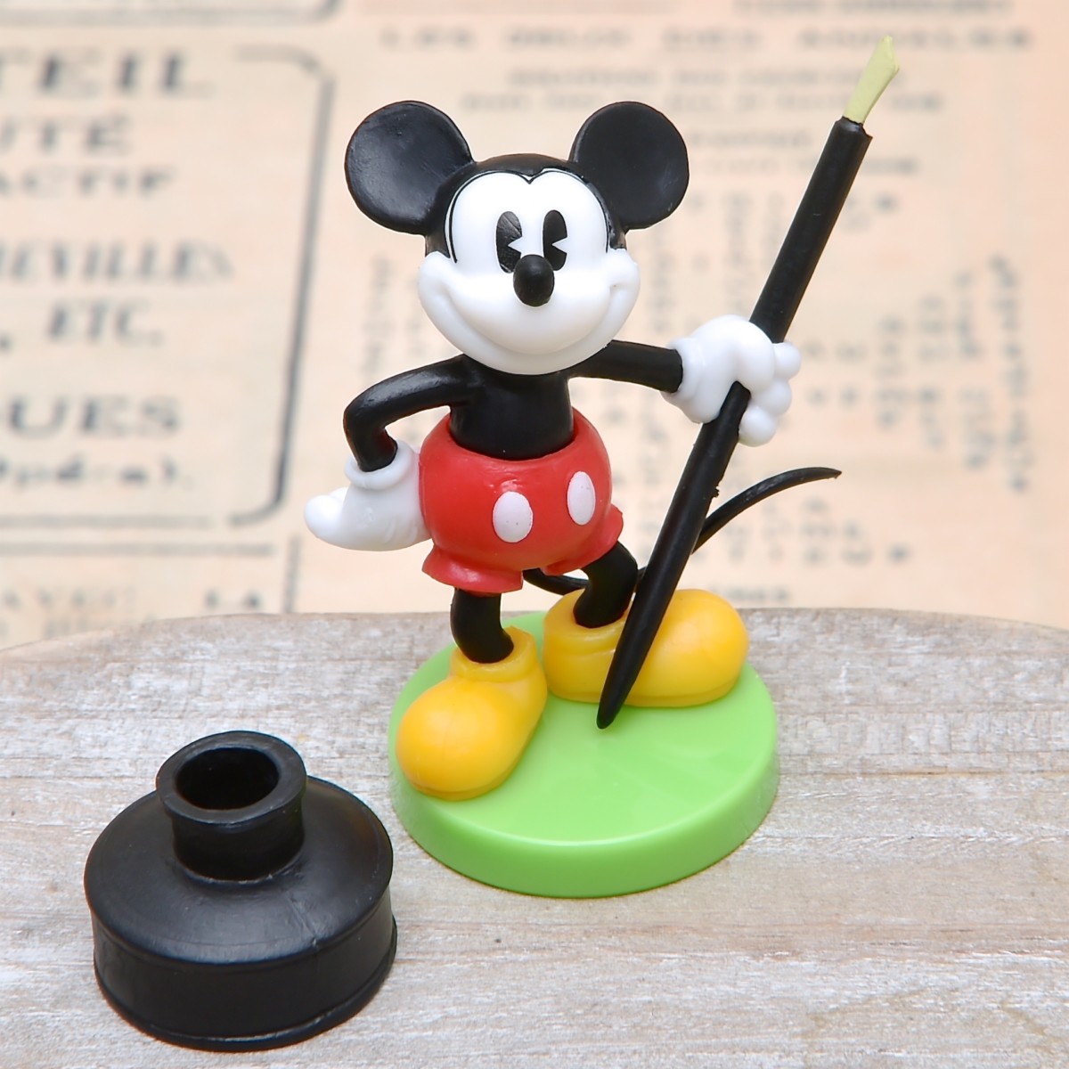 90周年のミッキーがいっぱい！フルタ製菓「チョコエッグ（ディズニー