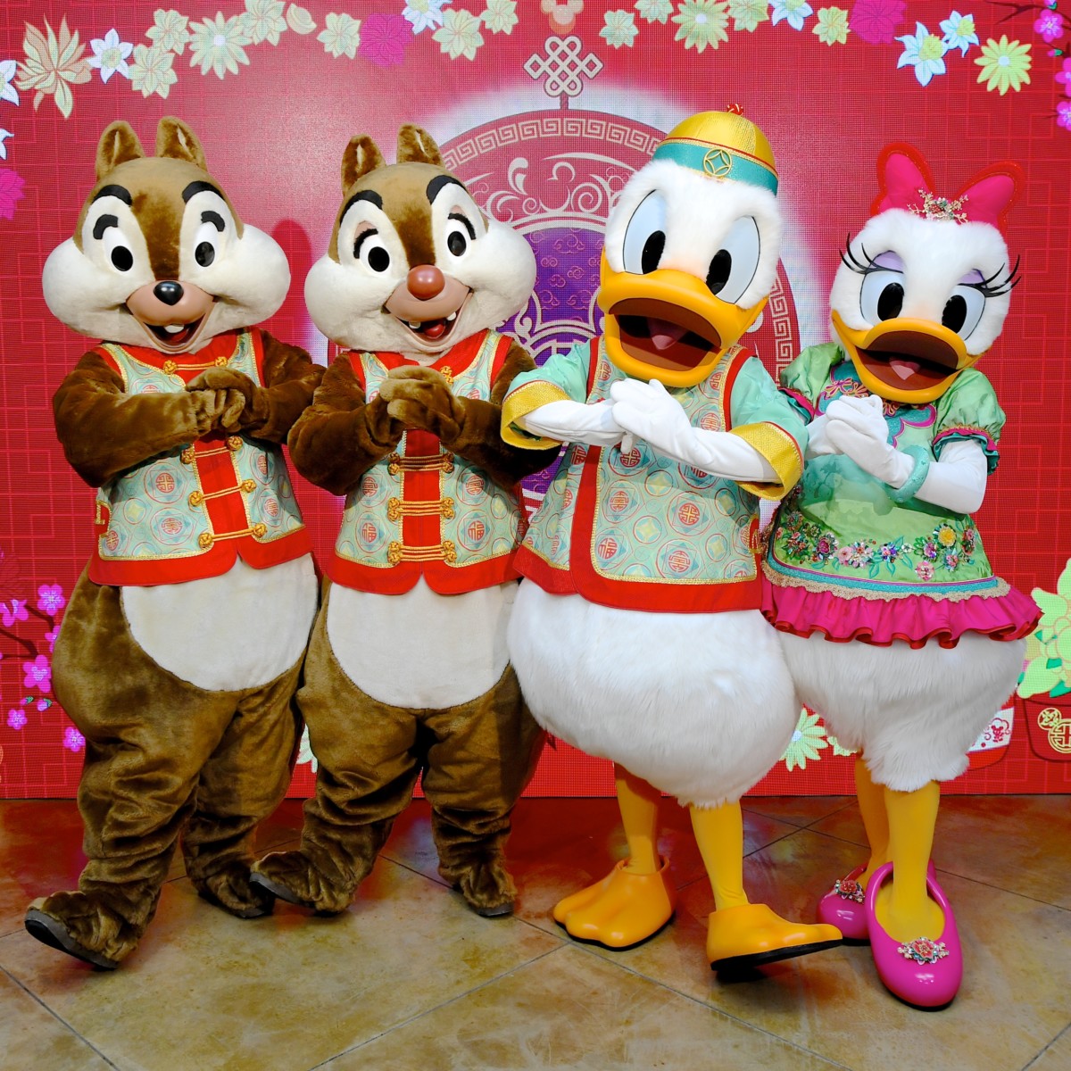 新年をお祝いするミッキー&フレンズ！香港ディズニーランド“春節（旧