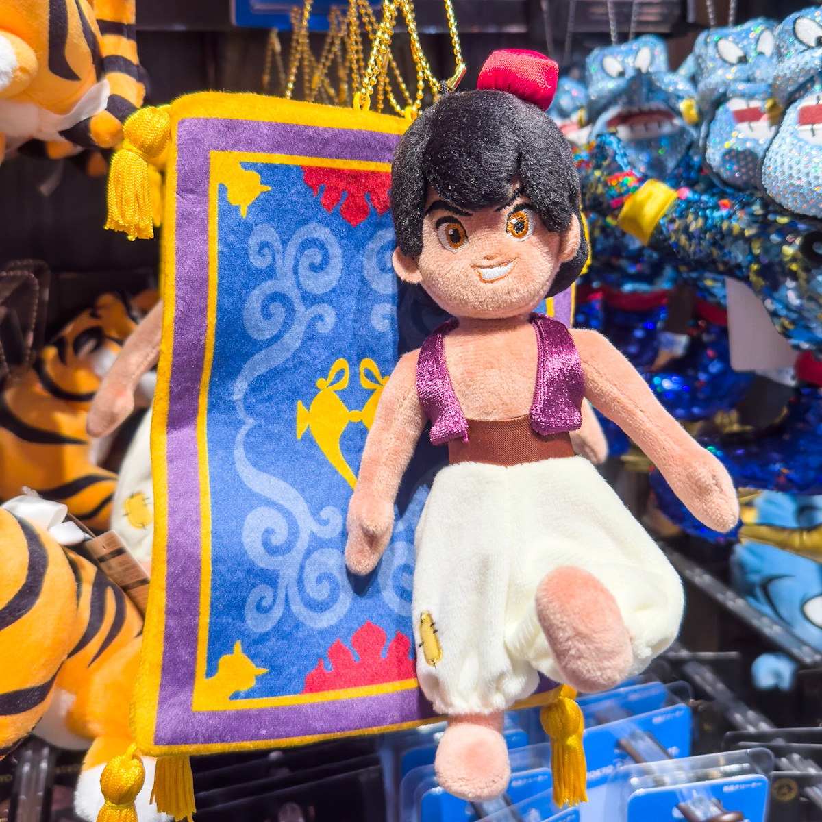 ポージングさせて楽しめるアラジン＆魔法のじゅうたん！東京