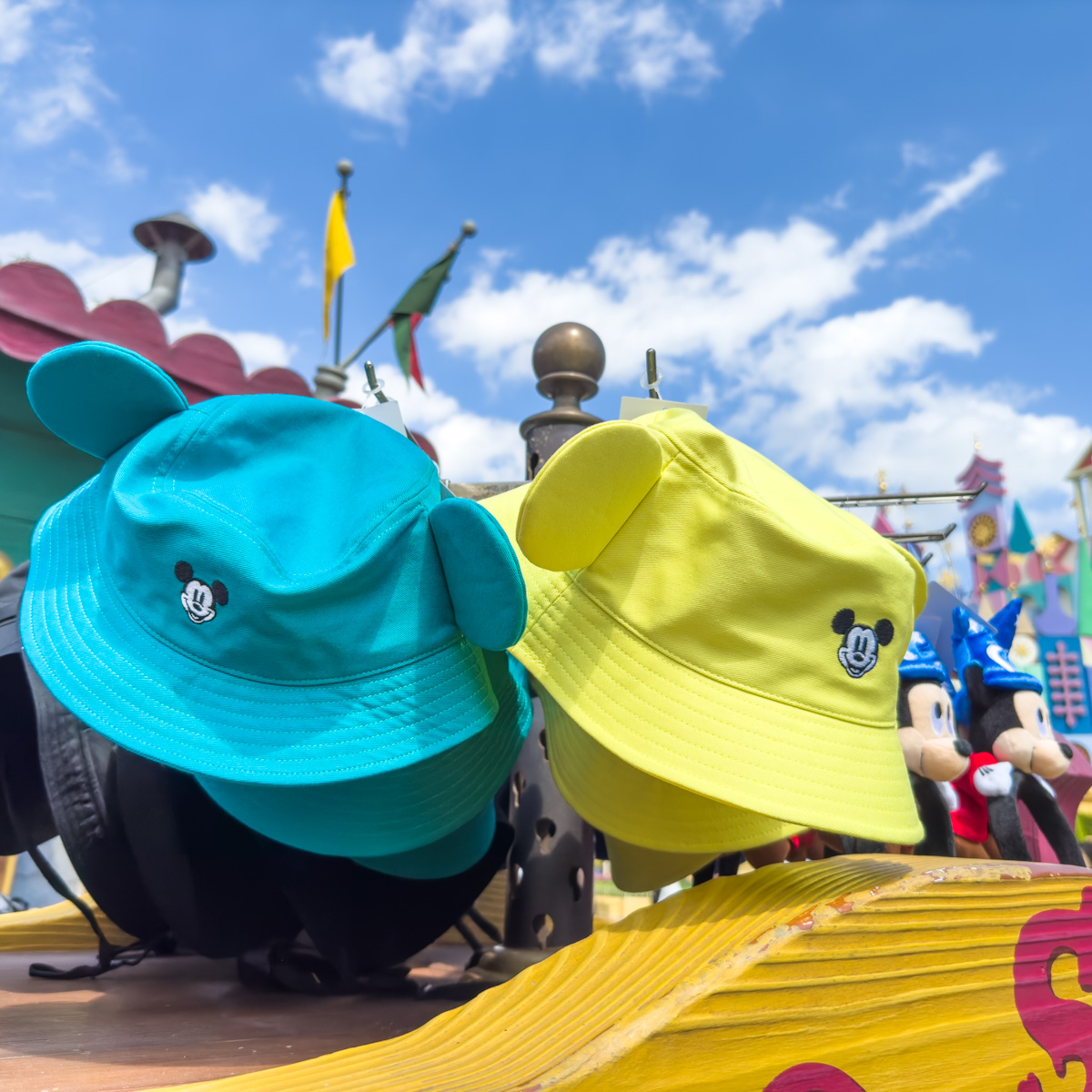 ビタミンカラーのバケットハット！東京ディズニーランド「ミッキー