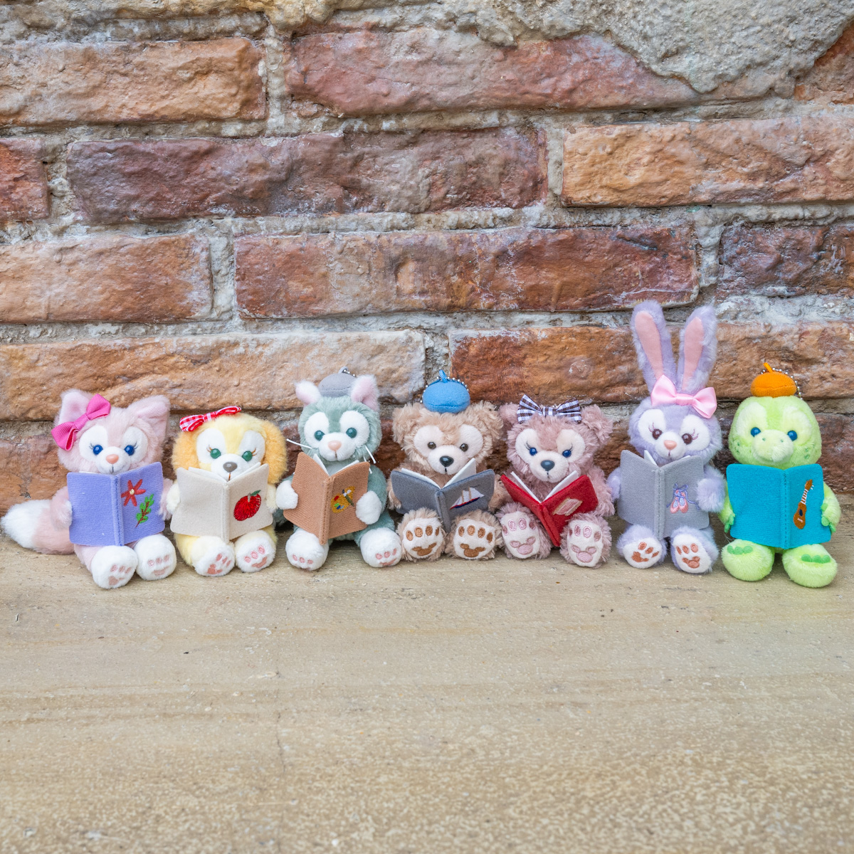 絵本を作る様子がかわいい！東京ディズニーシー“ダッフィー＆フレンズ