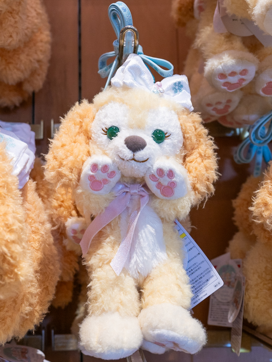 真っ白ふわもこコスチュームでキャンディーづくり！”ダッフィー