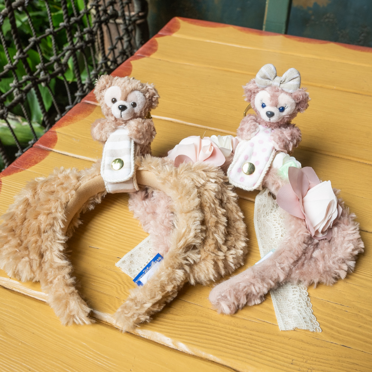 ダッフィー、シェリーメイのぬいぐるみ付き！東京ディズニーシー