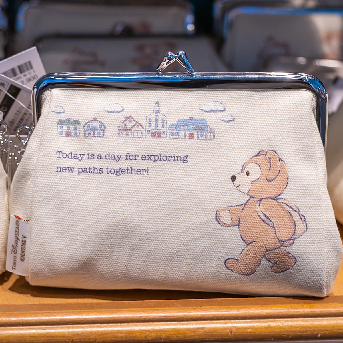 おでかけにぴったり！東京ディズニーシー『ダッフィー＆フレンズ One