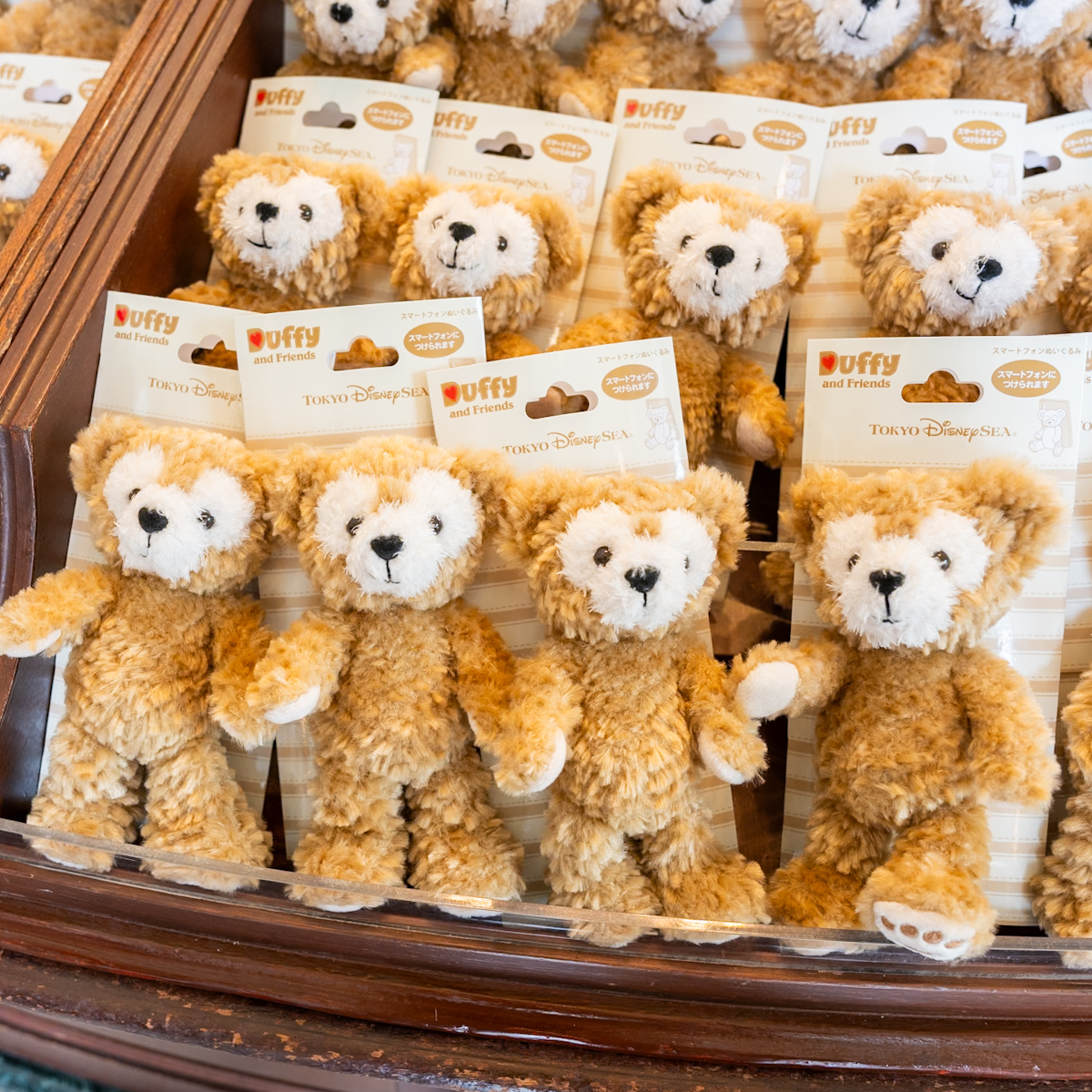 おでかけにぴったり！東京ディズニーシー『ダッフィー＆フレンズ One