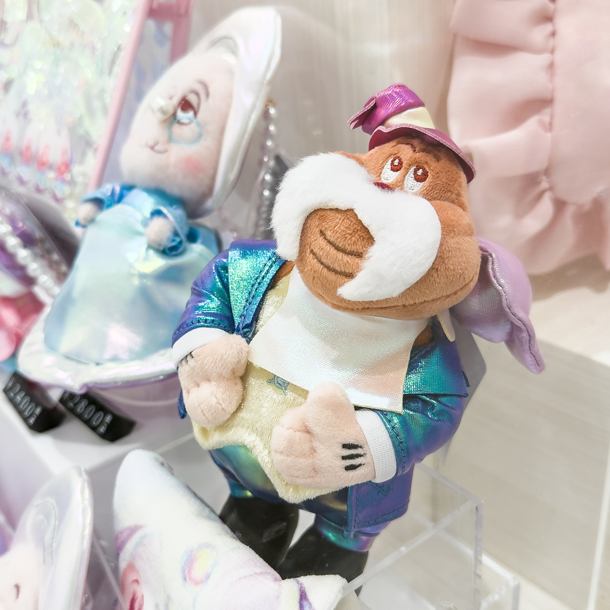 書き起こしアートを使用！ディズニーストア『ふしぎの国のアリス