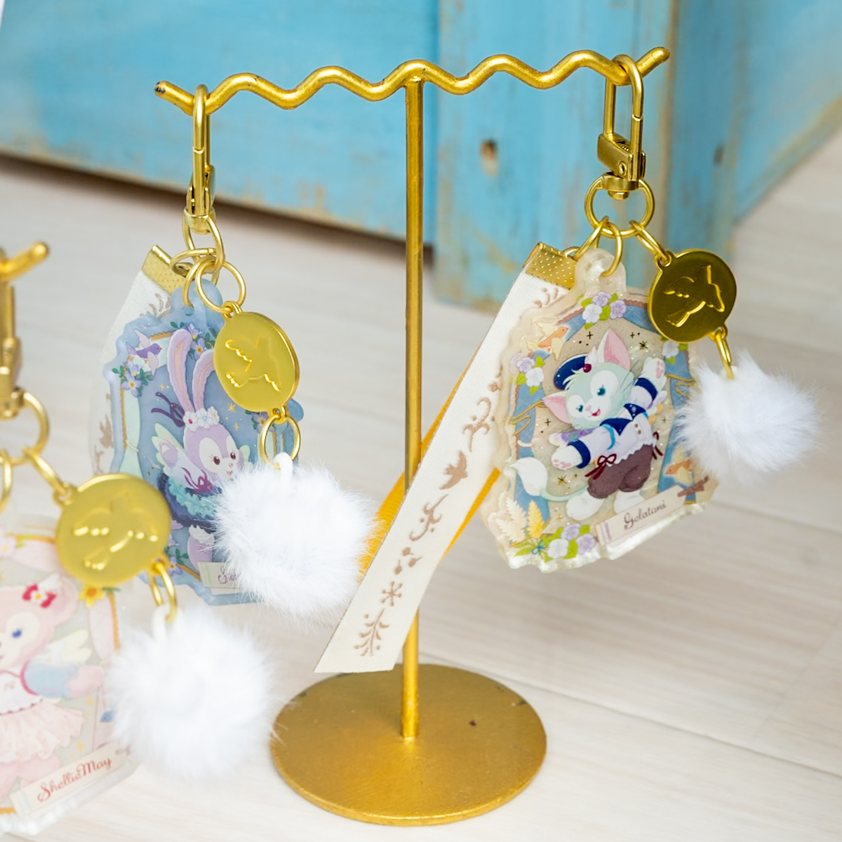 鳥のダンスコスチュームを着たステラ・ルーたち！東京ディズニーシー