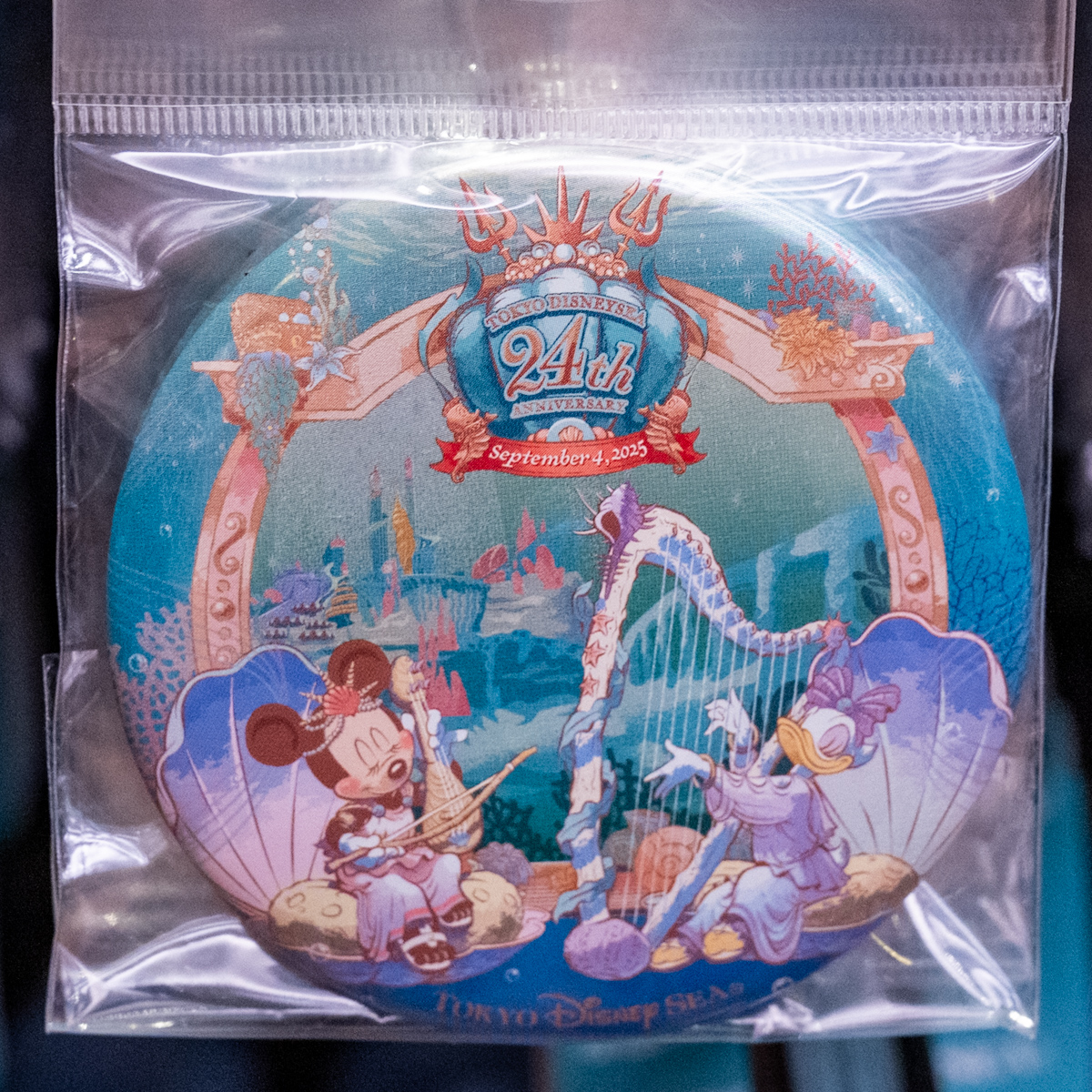 テーマはマーメイドラグーン！東京ディズニーシー開園24周年記念グッズ