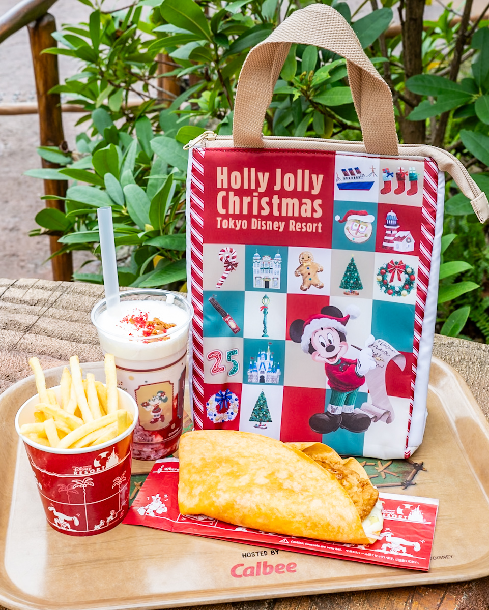 パークのクリスマスを彩るお手伝いをするミッキーたちをデザイン！東京