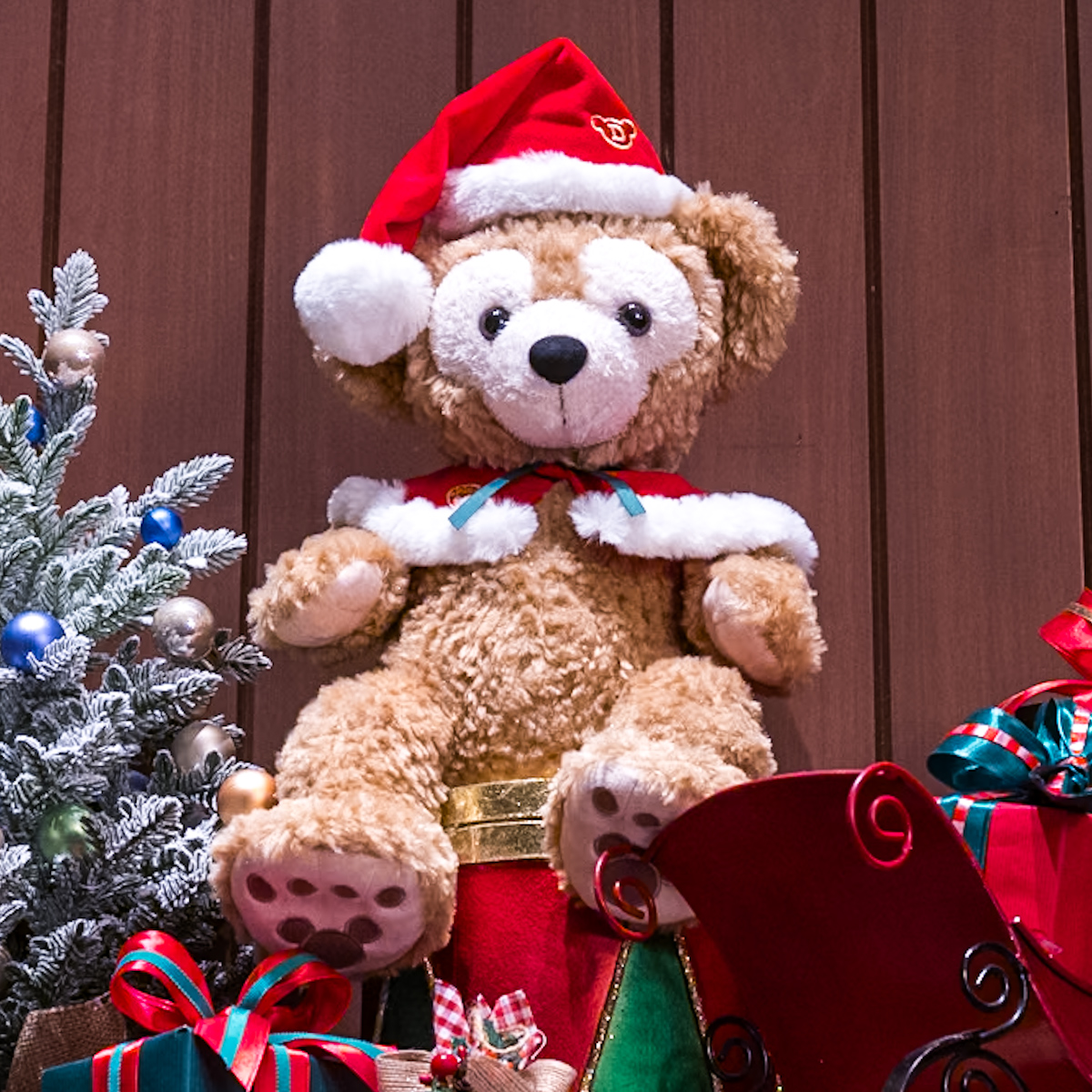 雪だるまやクリスマスデザイン！東京ディズニーシー”ダッフィー