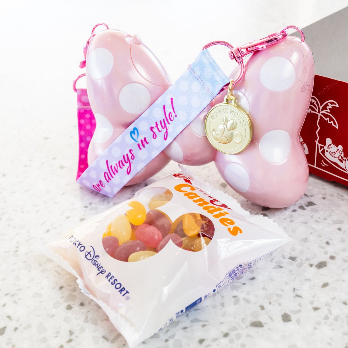 ポップでキュートなリボン型！東京ディズニーランド「ディズニー