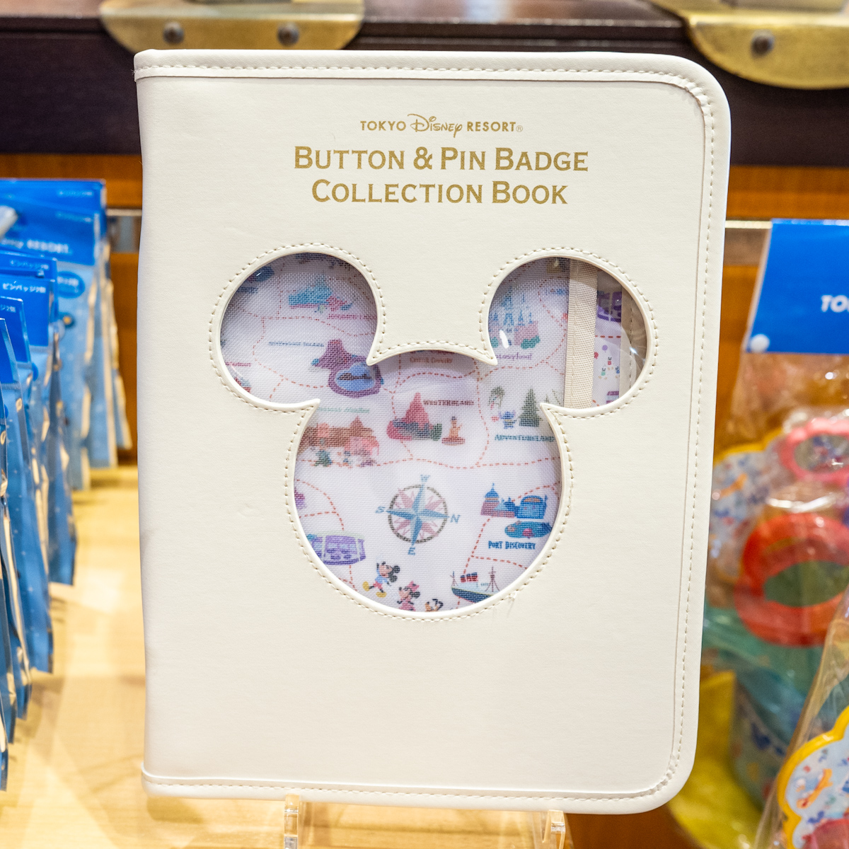 ピンバッジ、カンバッジが可愛く収納できる！東京ディズニーリゾート